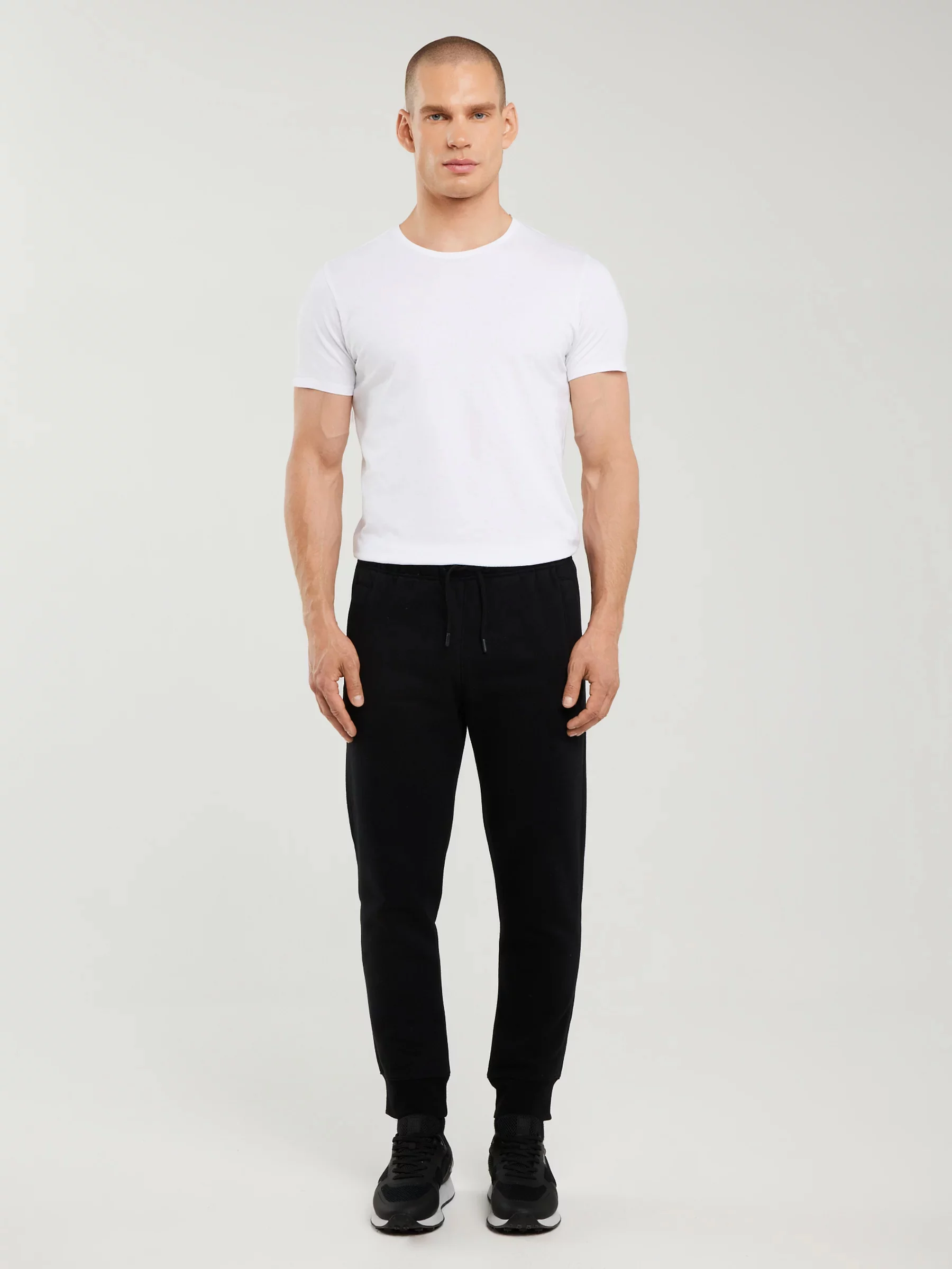 Spodnie męskie dresowe czarne Kersyn 906/ Ajron 906