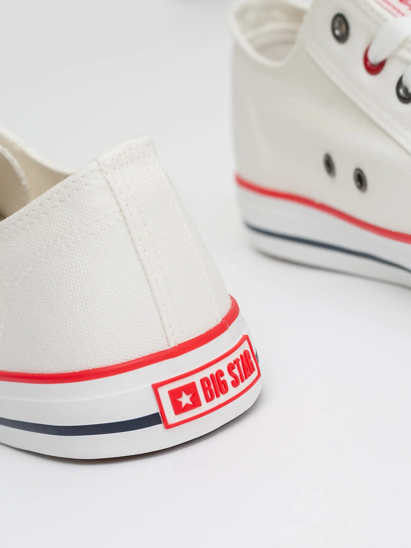 Trampki dziecięce niskie białe JJ374400 101