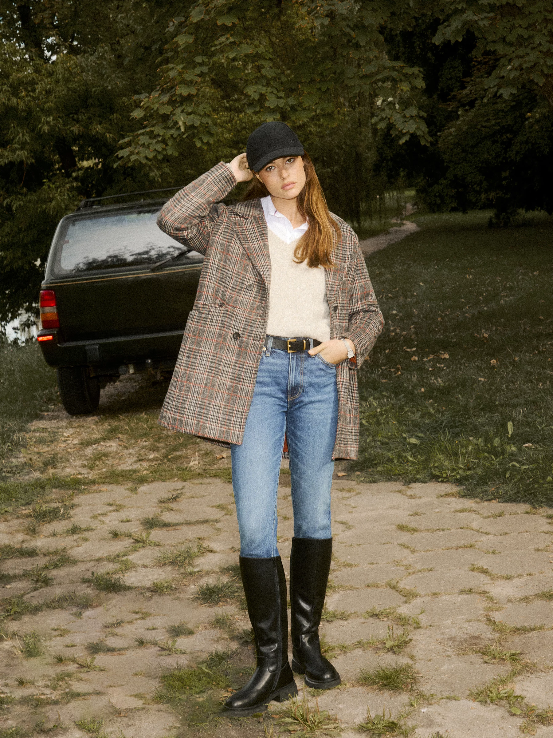 Kozaki damskie ze skóry naturalnej czarne SS274618 906