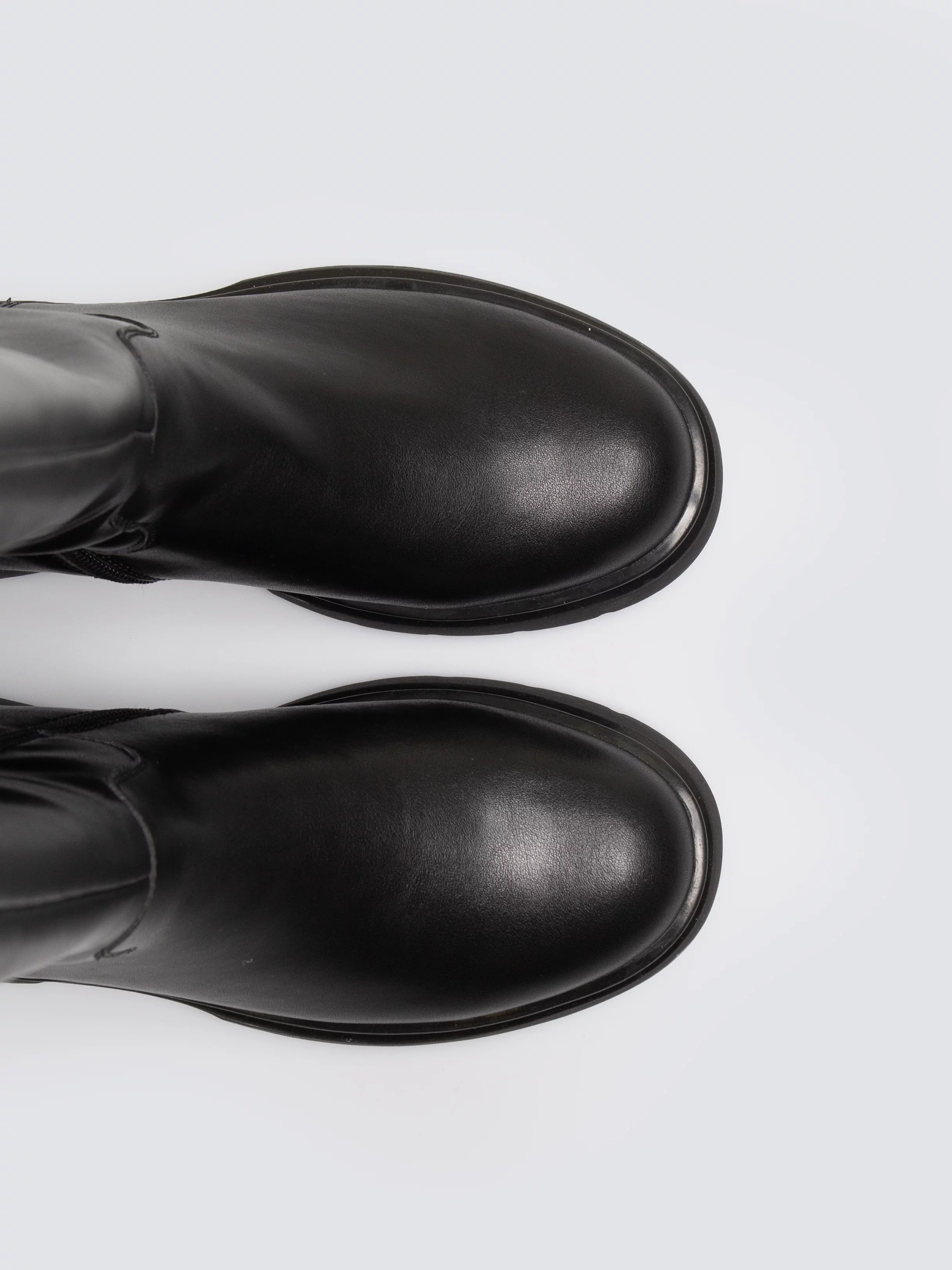 Kozaki damskie ze skóry naturalnej czarne SS274618 906