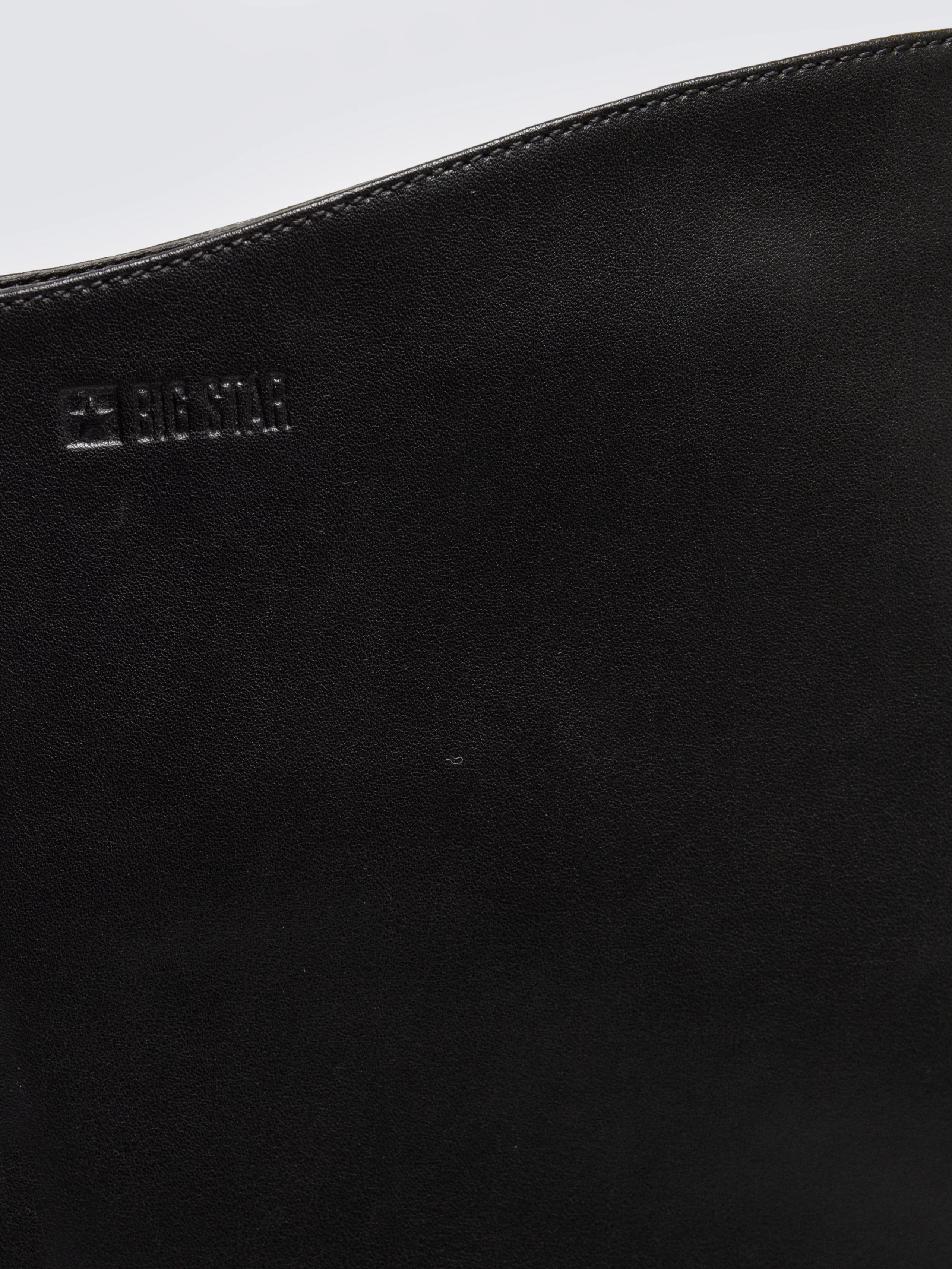 Kozaki damskie ze skóry naturalnej czarne SS274618 906