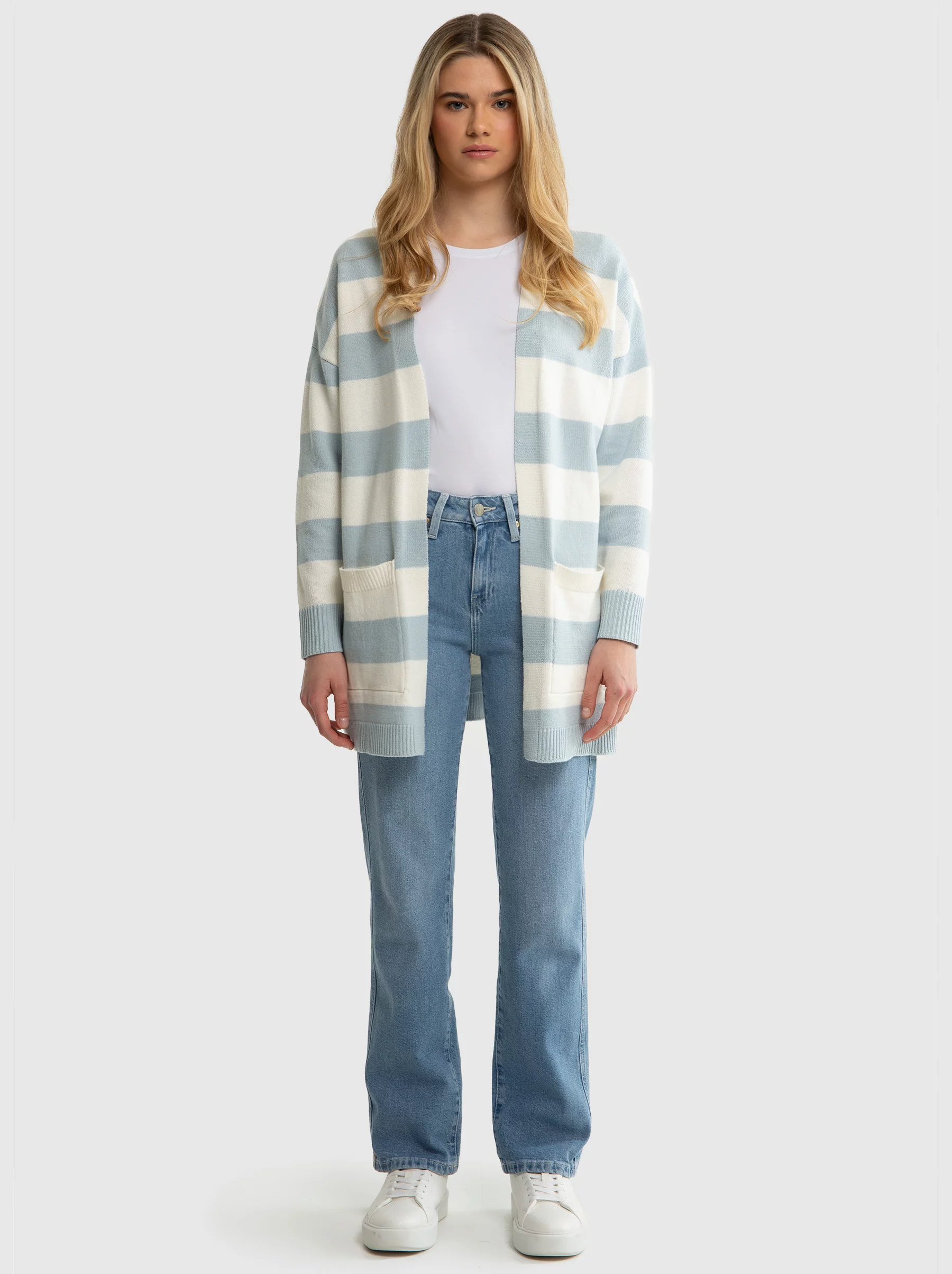 Sweter kardigan damski z kieszeniami w niebiesko-białe pasy Marilla 400