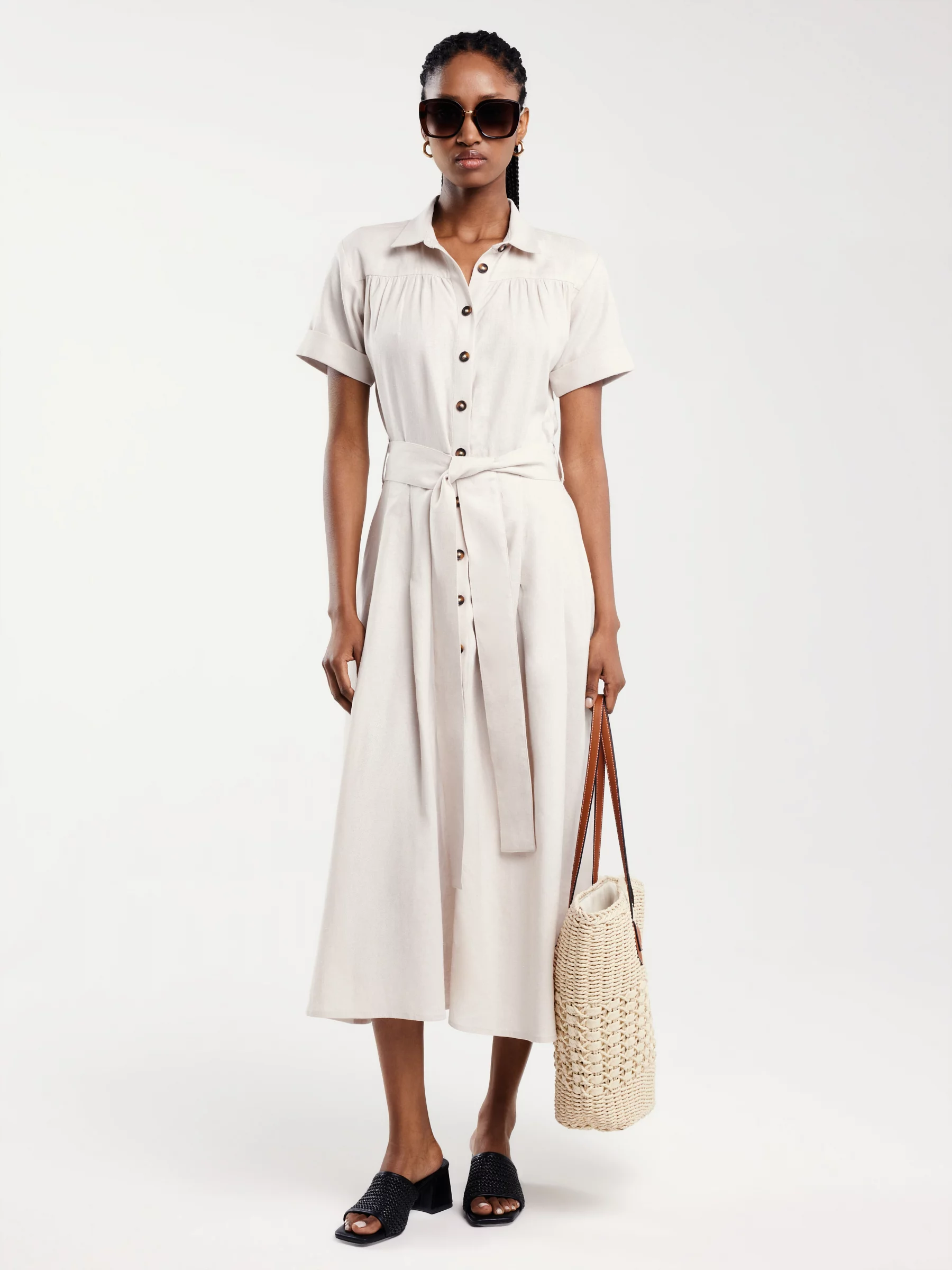 Sukienka damska midi lniana z wiązaniem w pasie beżowa Okire 800