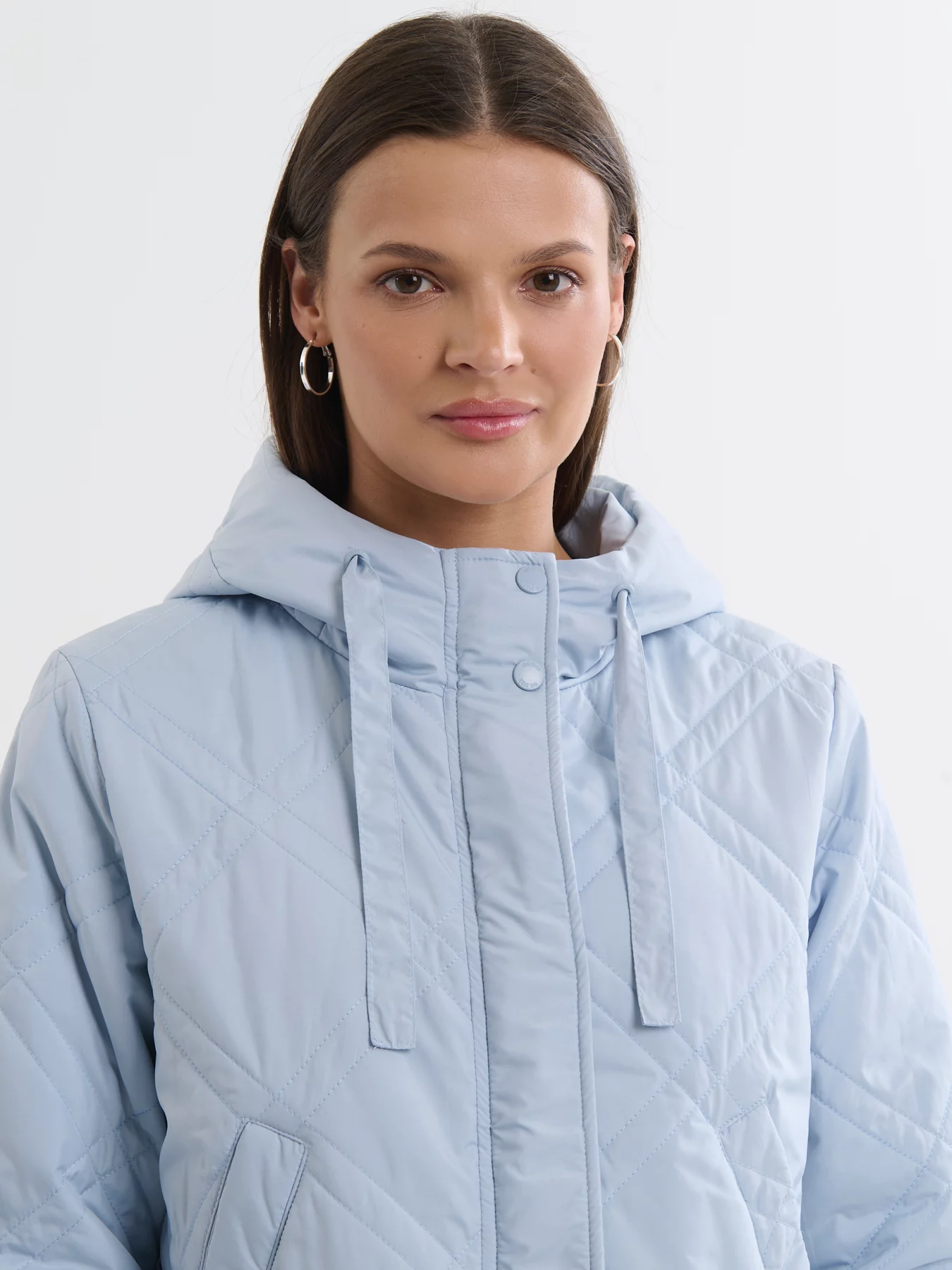Kurtka damska przejściowa o krótkim kroju błękitna Taina 401