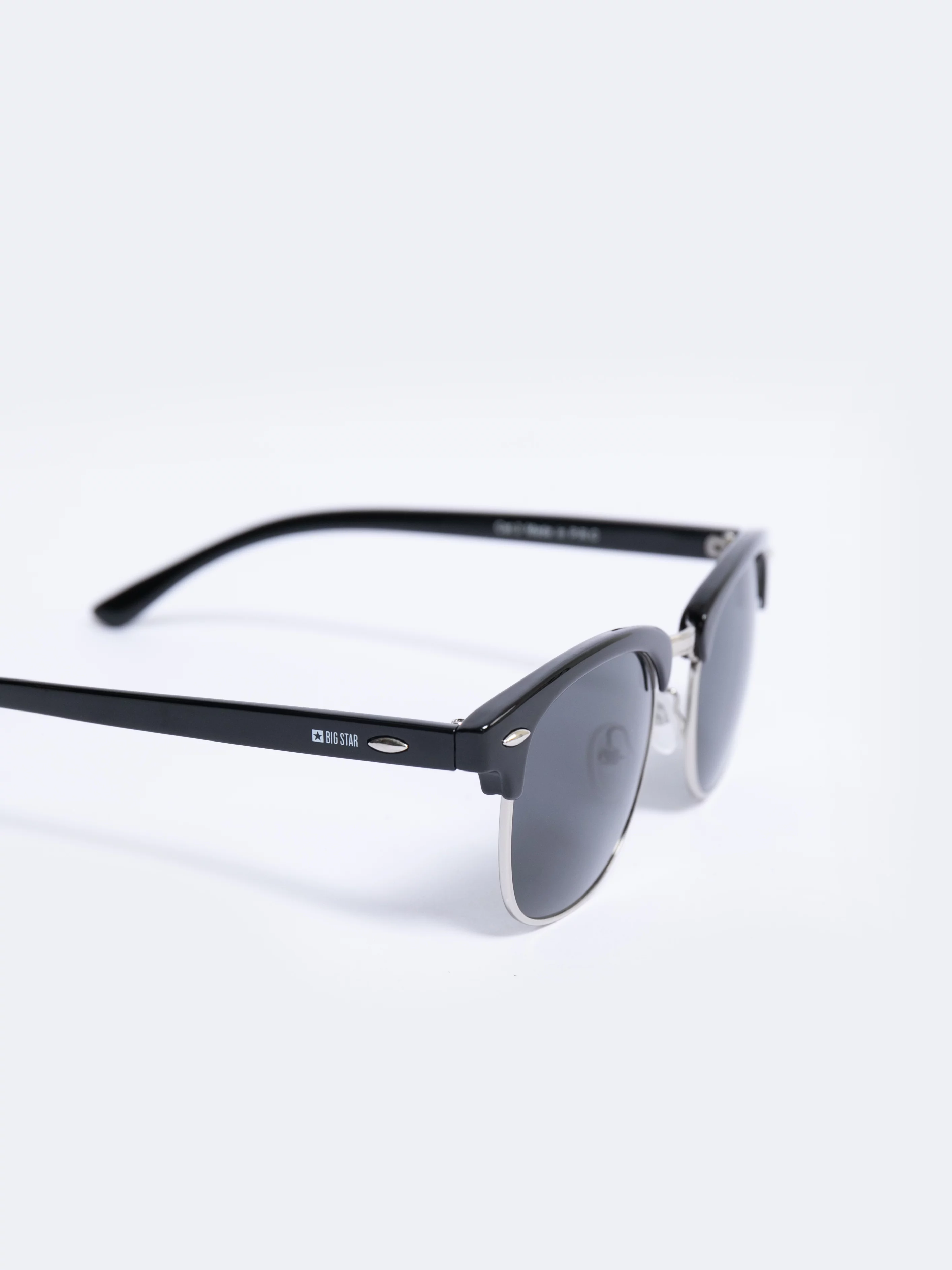 Okulary przeciwsłoneczne czarne Kolen 906