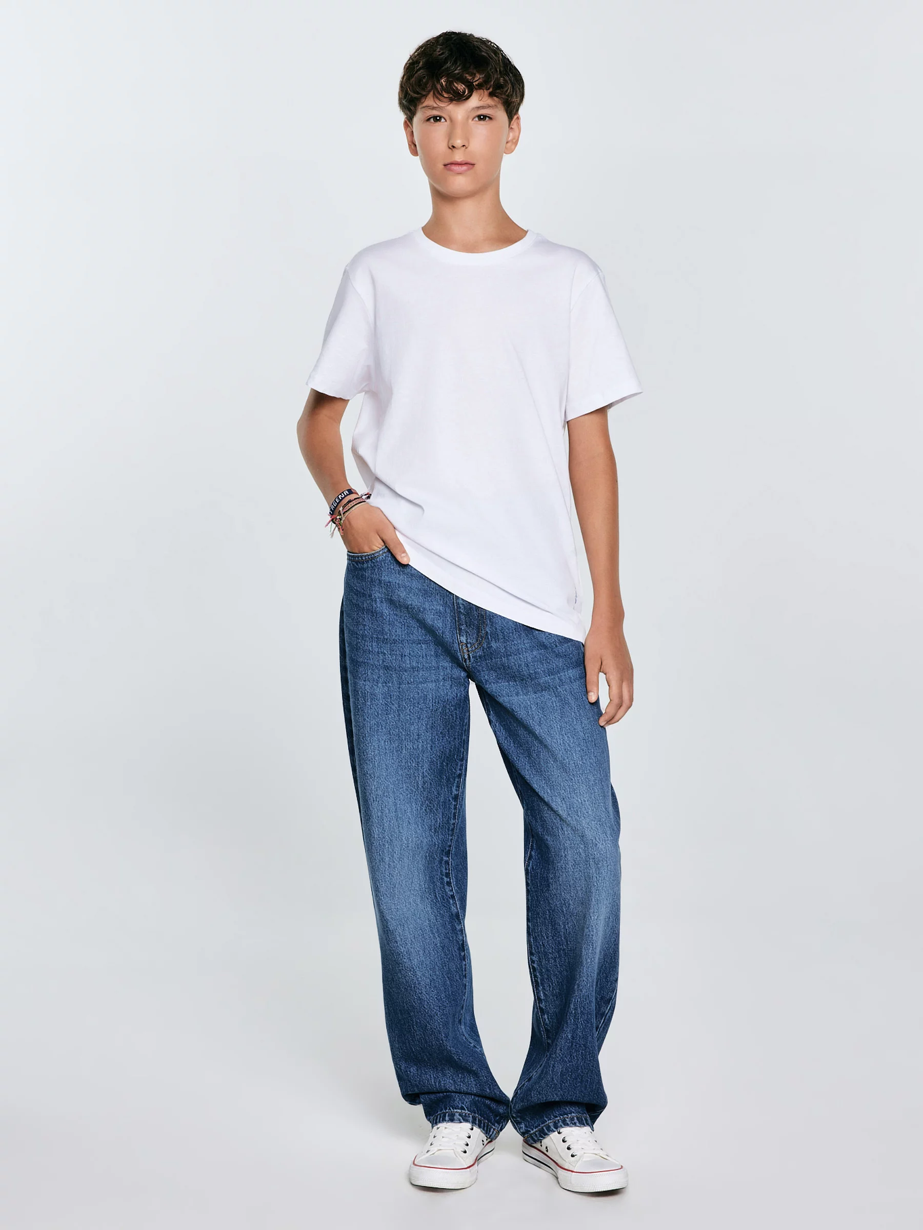 Koszulka chłopięca z krótkim rękawem biała Basser 101