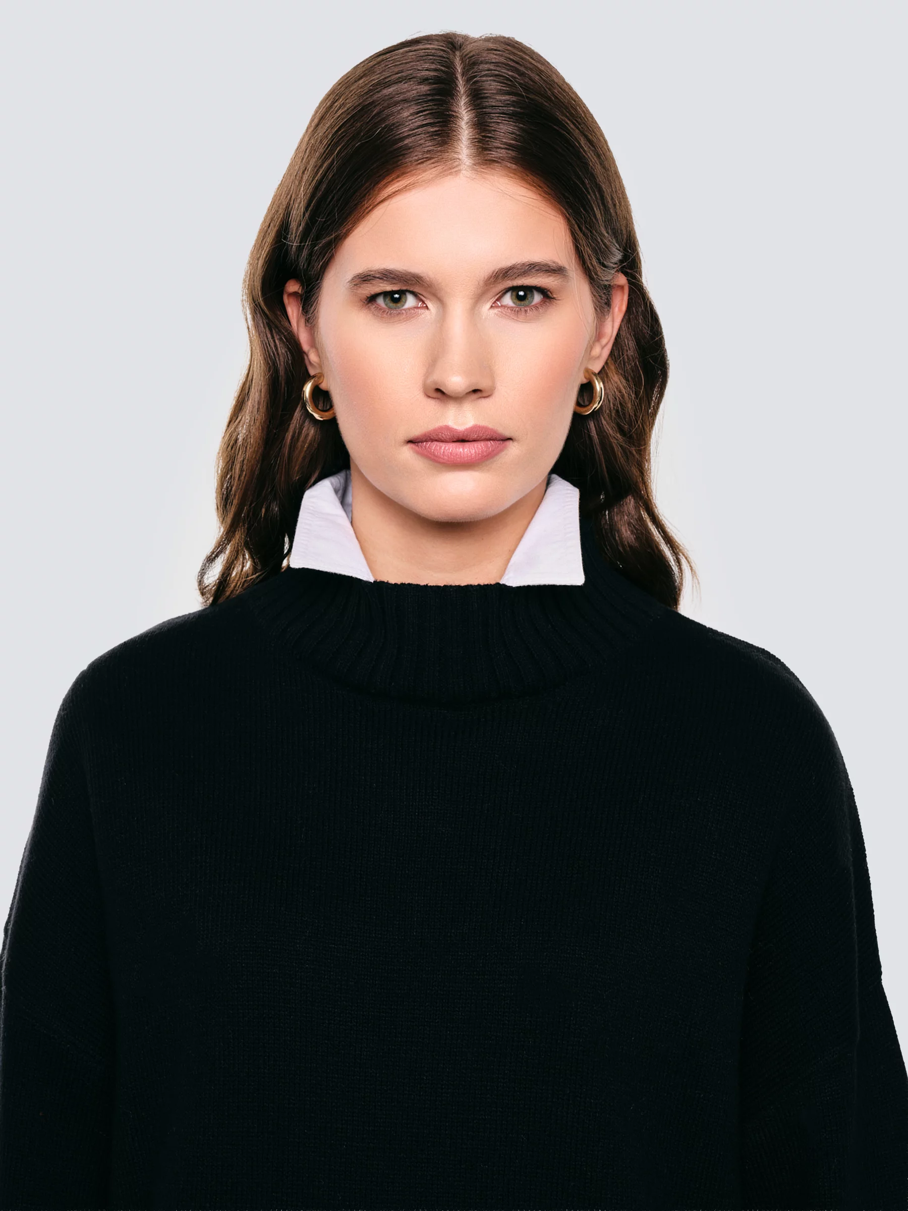 Sweter damski ze stójką oversize czarny Siena 906