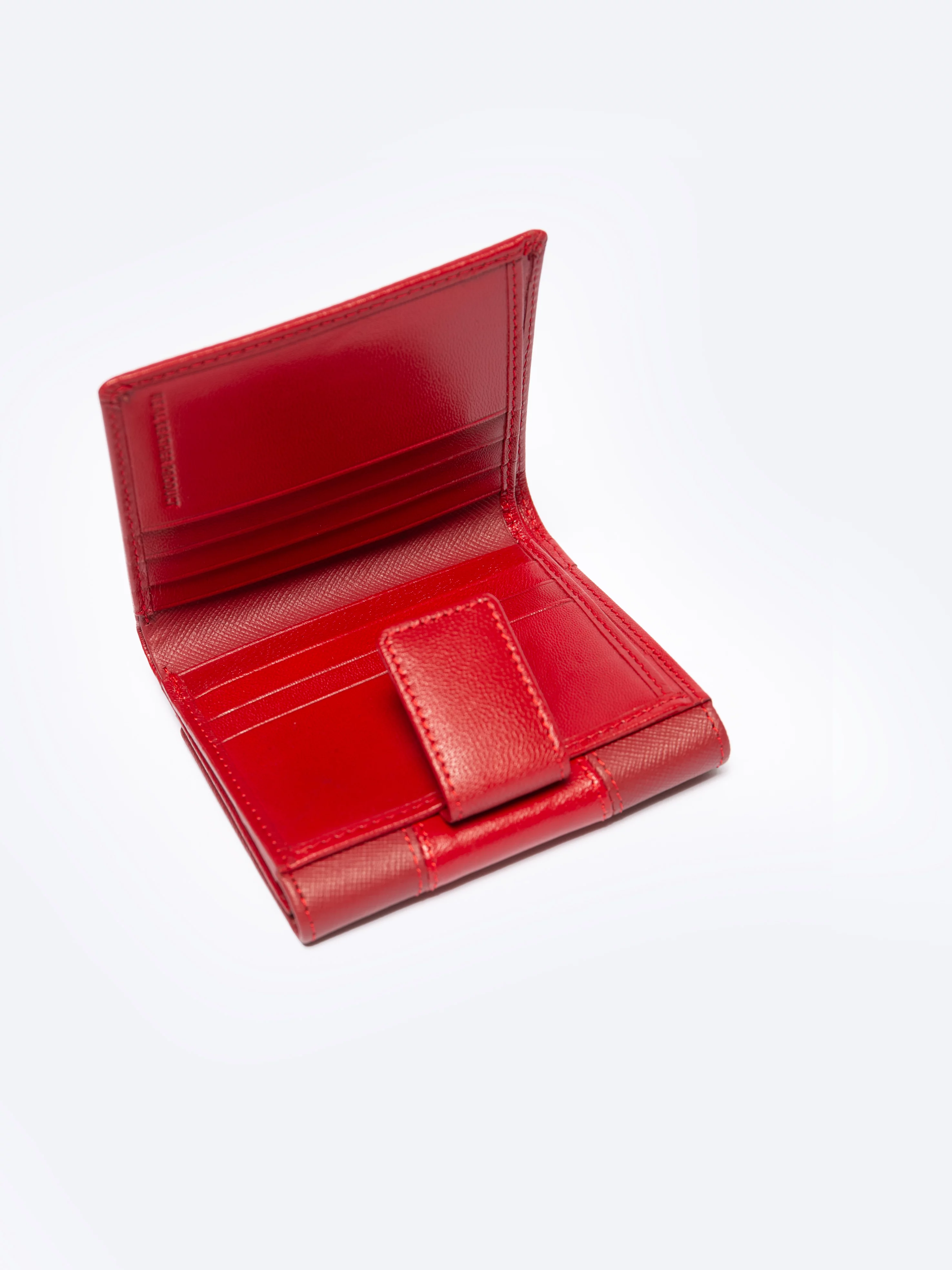 Portfel damski skórzany z brelokiem czerwony Mika 660