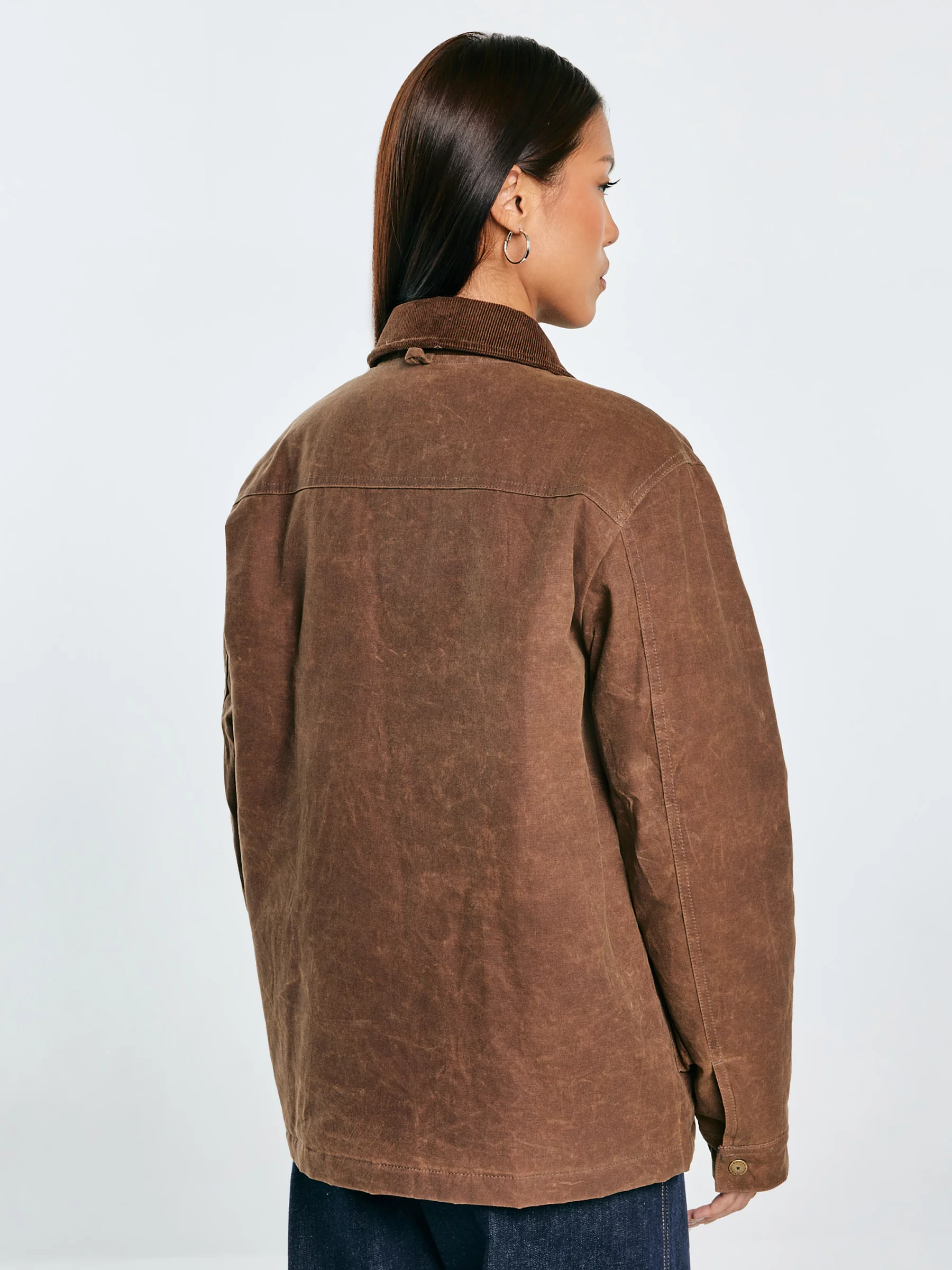 Kurtka damska parka z efektem woskowania brązowa Tormia 803