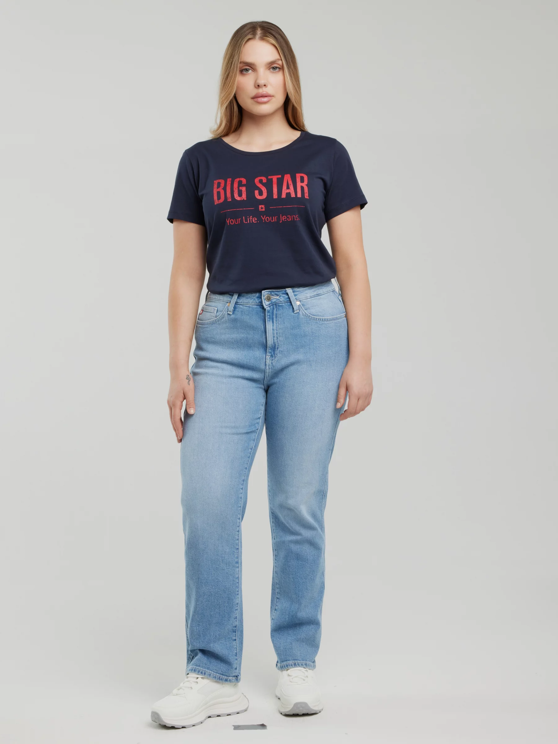 Koszulka damska o klasycznym kroju granatowa Brunona 403