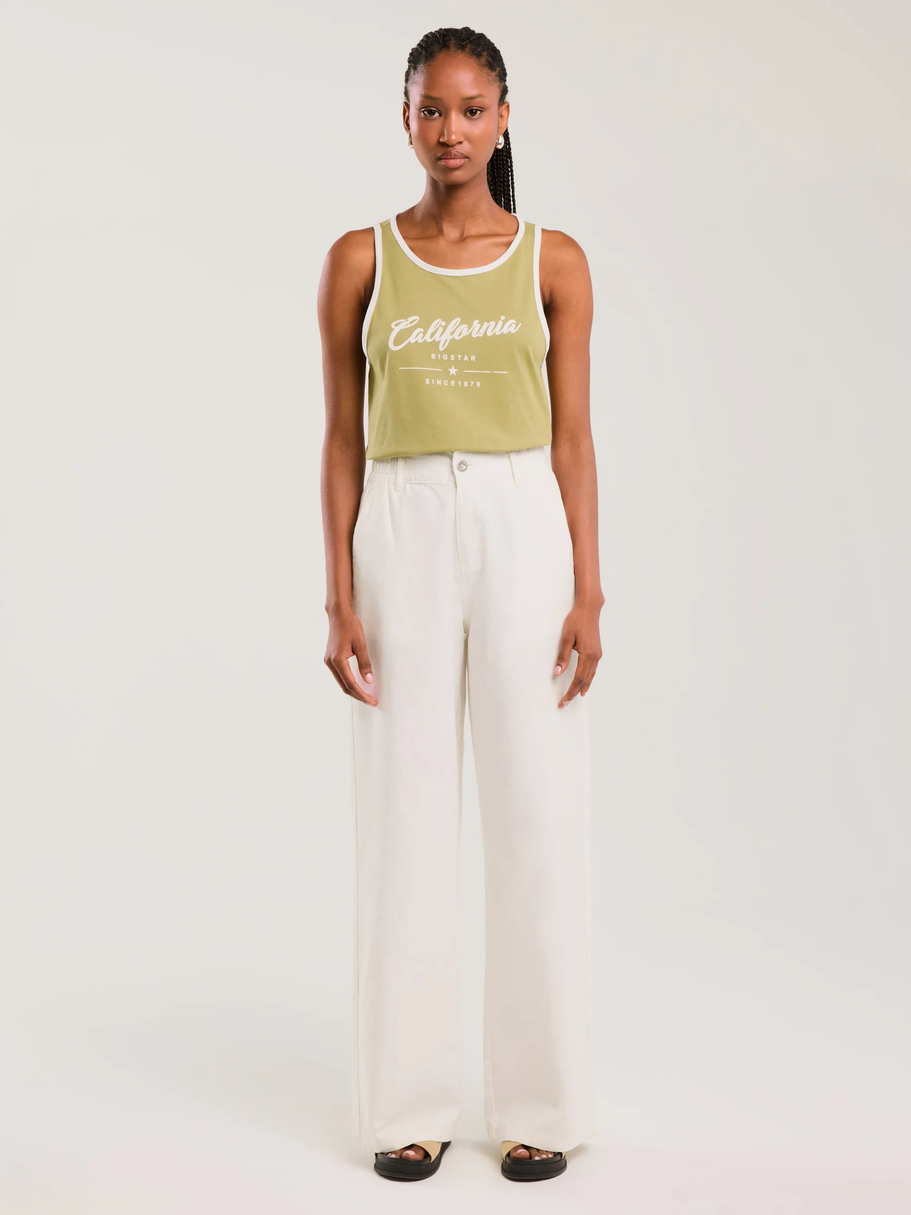 Koszulka damska na ramiączkach khaki Witalina 303