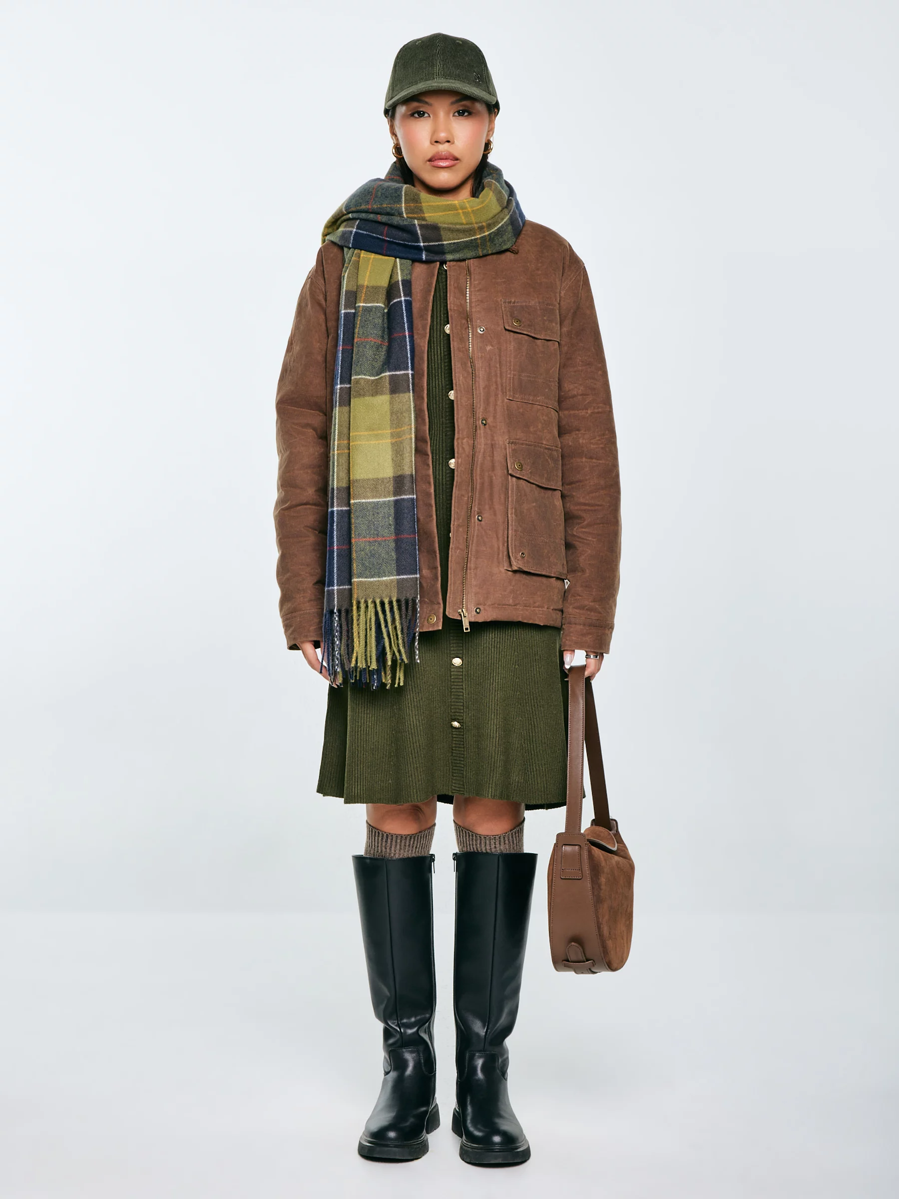 Sukienka damska mini z wiskozy z ozdobnymi guzikami khaki Dilara 303