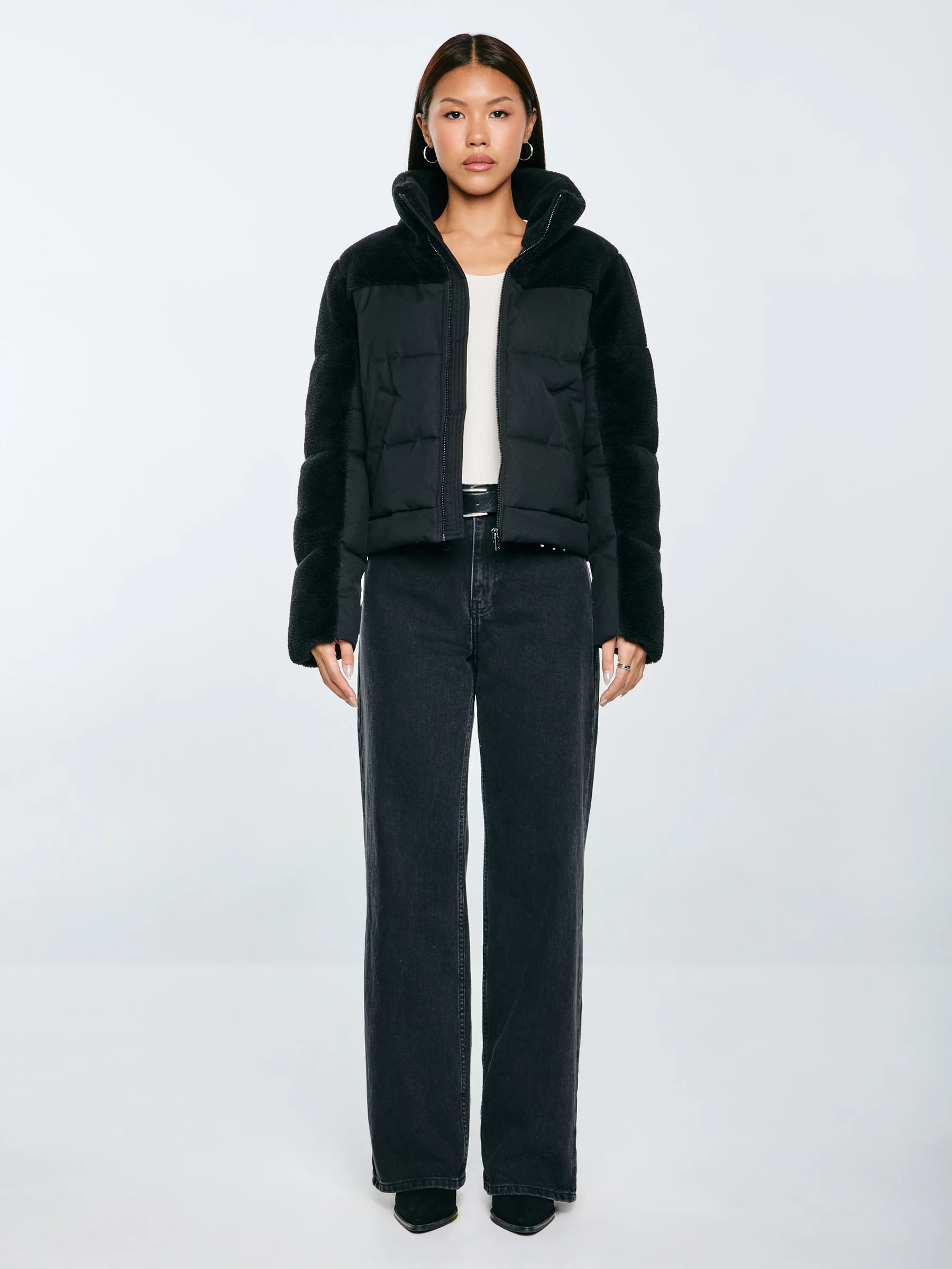 Kurtka damska pudełkowa z futerkiem czarna Salbatora 906