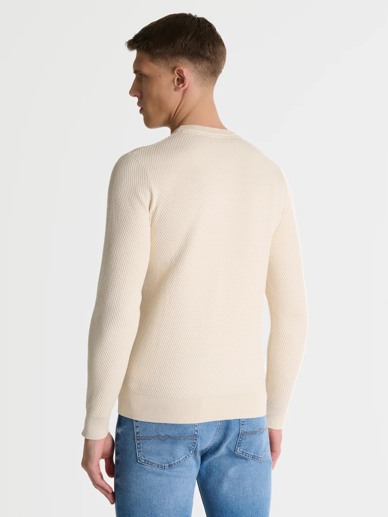 Sweter męski o teksturalnym splocie bawełniany kremowy Reylon 102