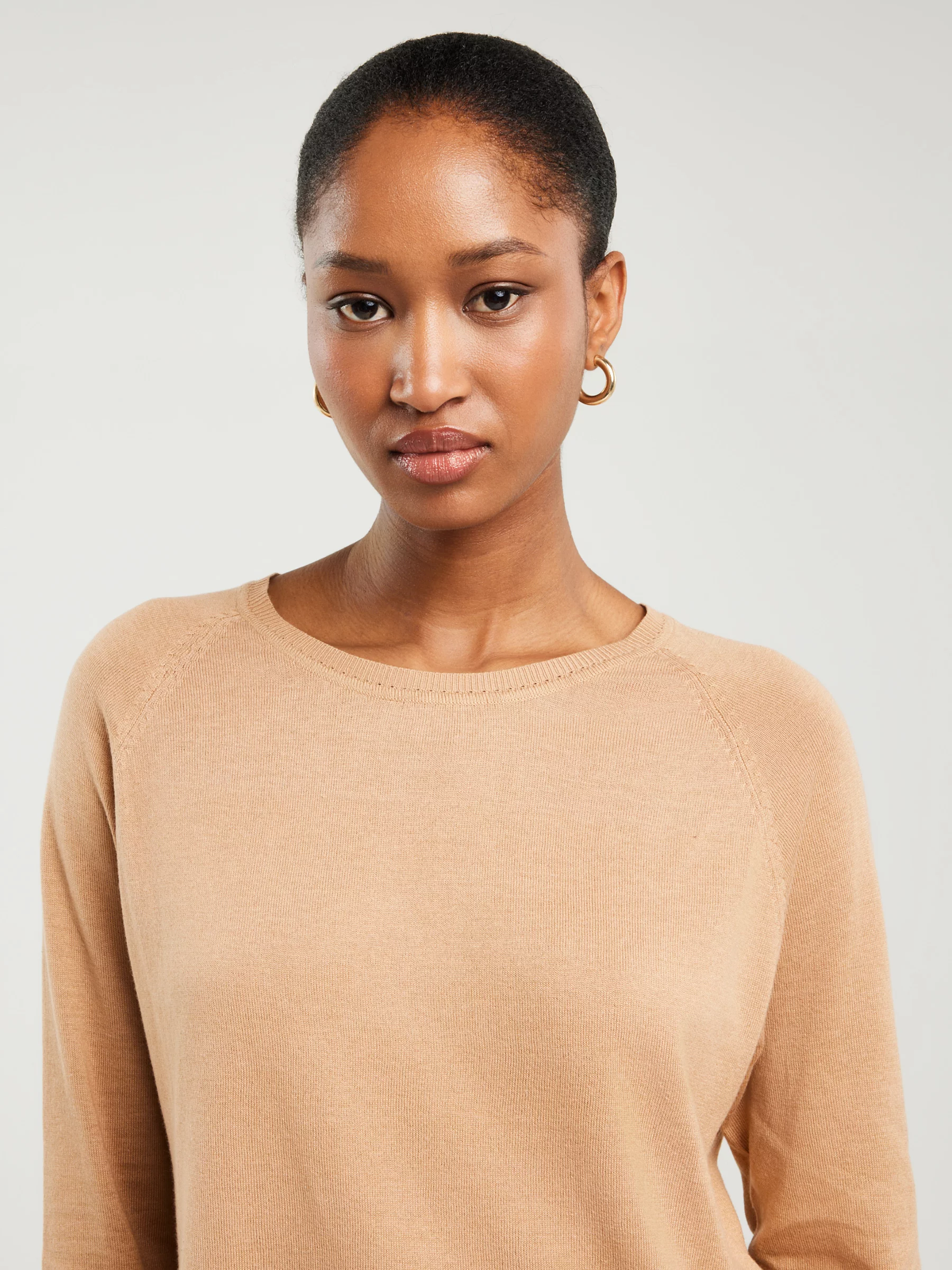 Sweter damski z wiskozy brązowy Airin 802