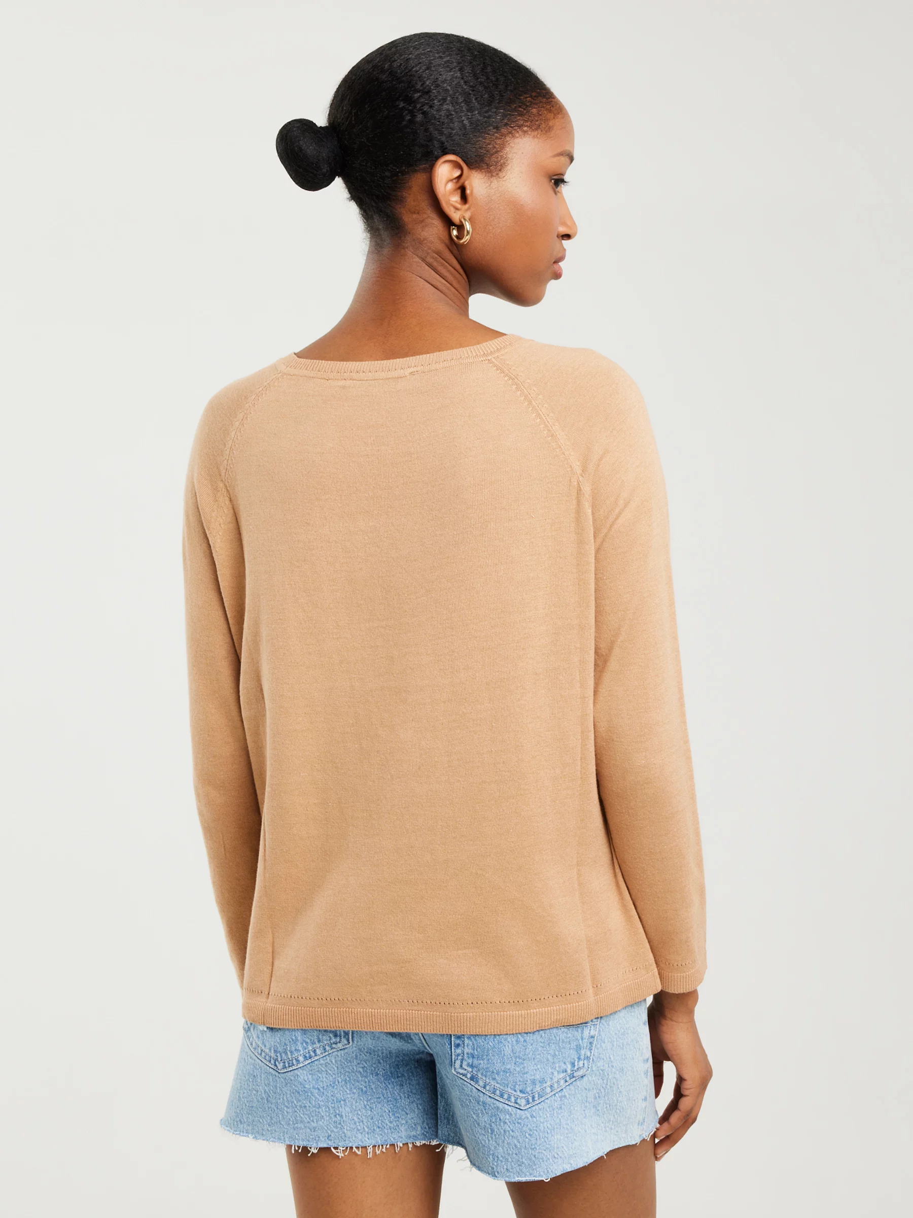 Sweter damski z wiskozy brązowy Airin 802