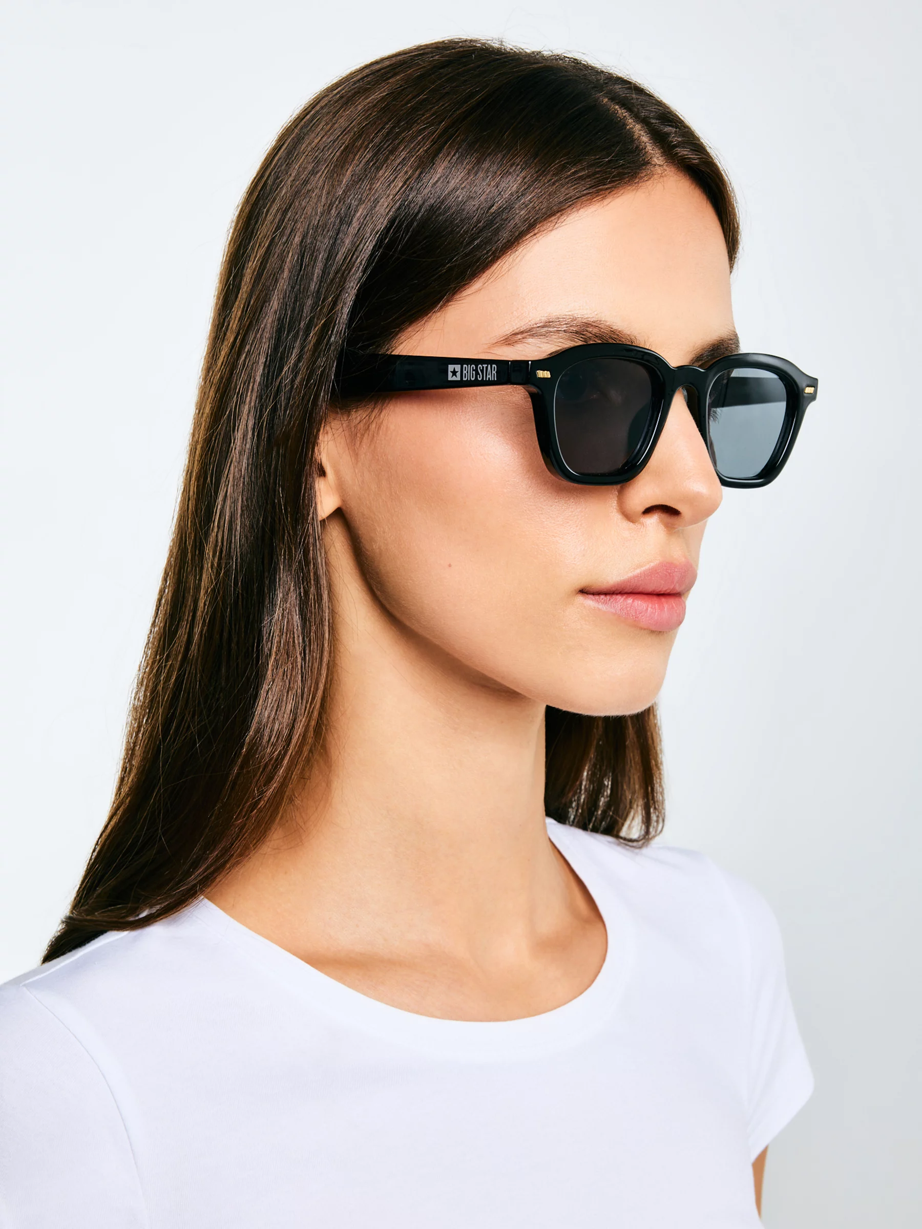 Okulary przeciwsłoneczne czarne Kari 906