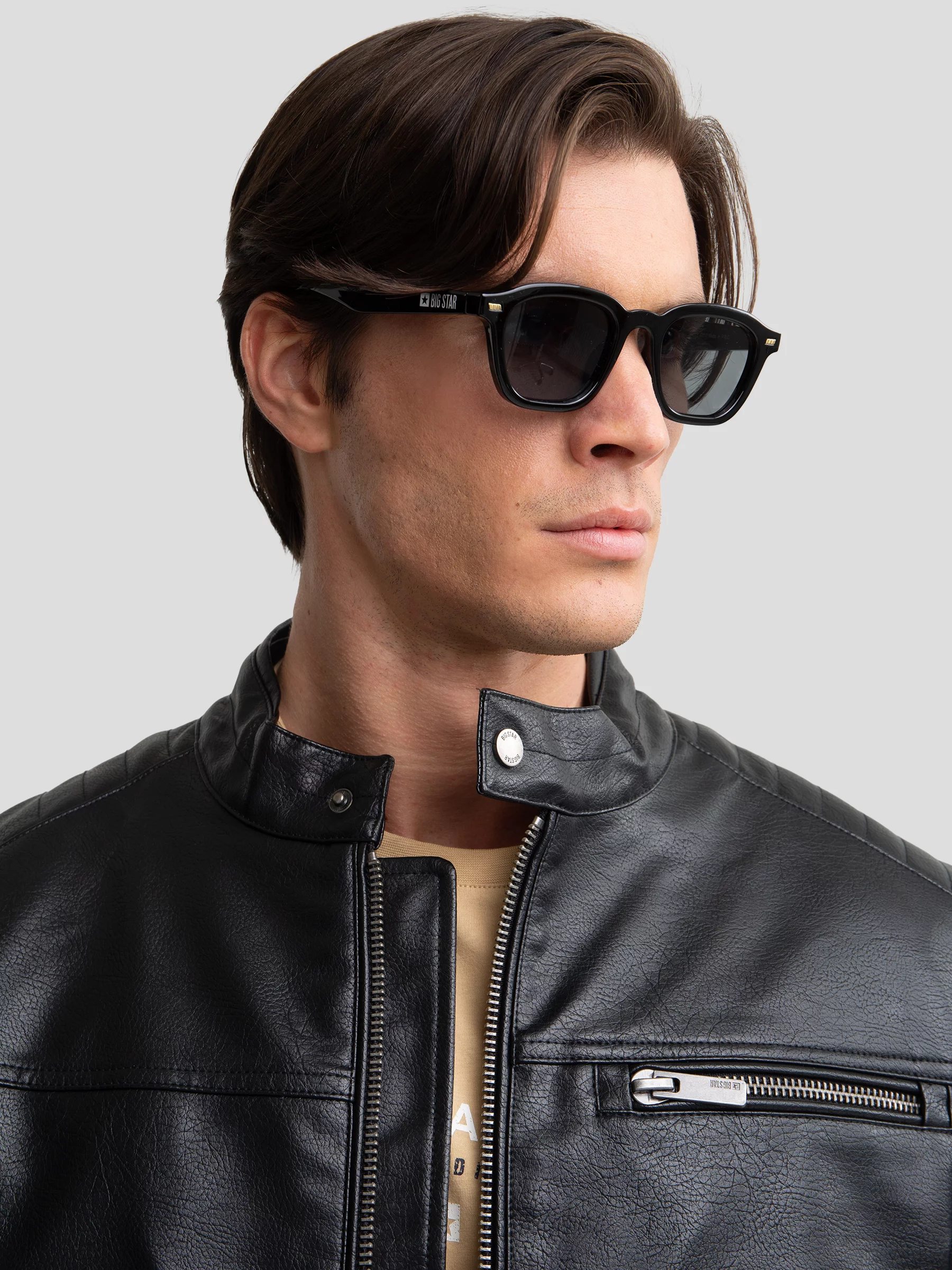 Okulary przeciwsłoneczne czarne Kari 906