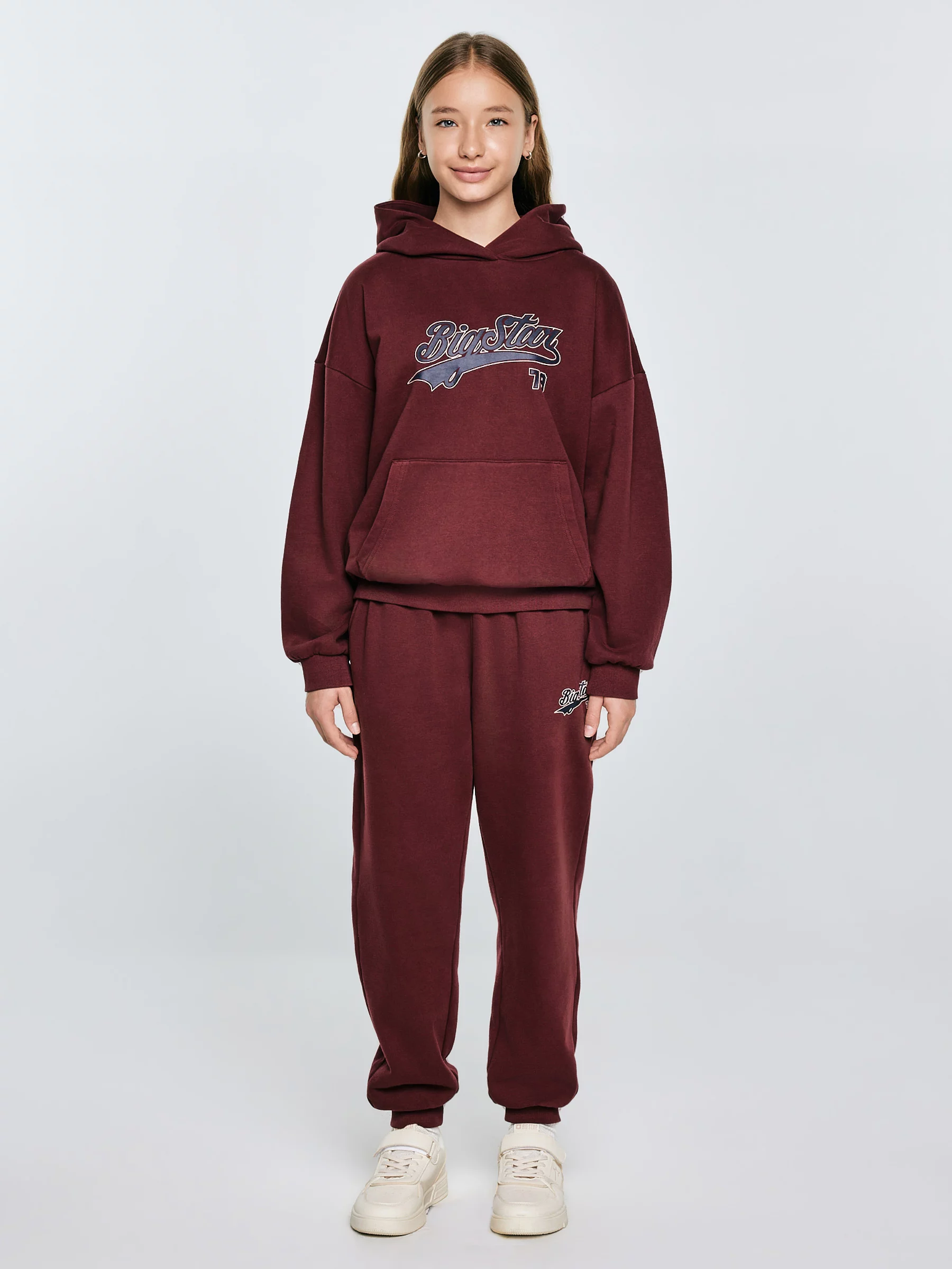 Bluza dziewczęca z kapturem z nadrukiem bordowa Rubilia 604