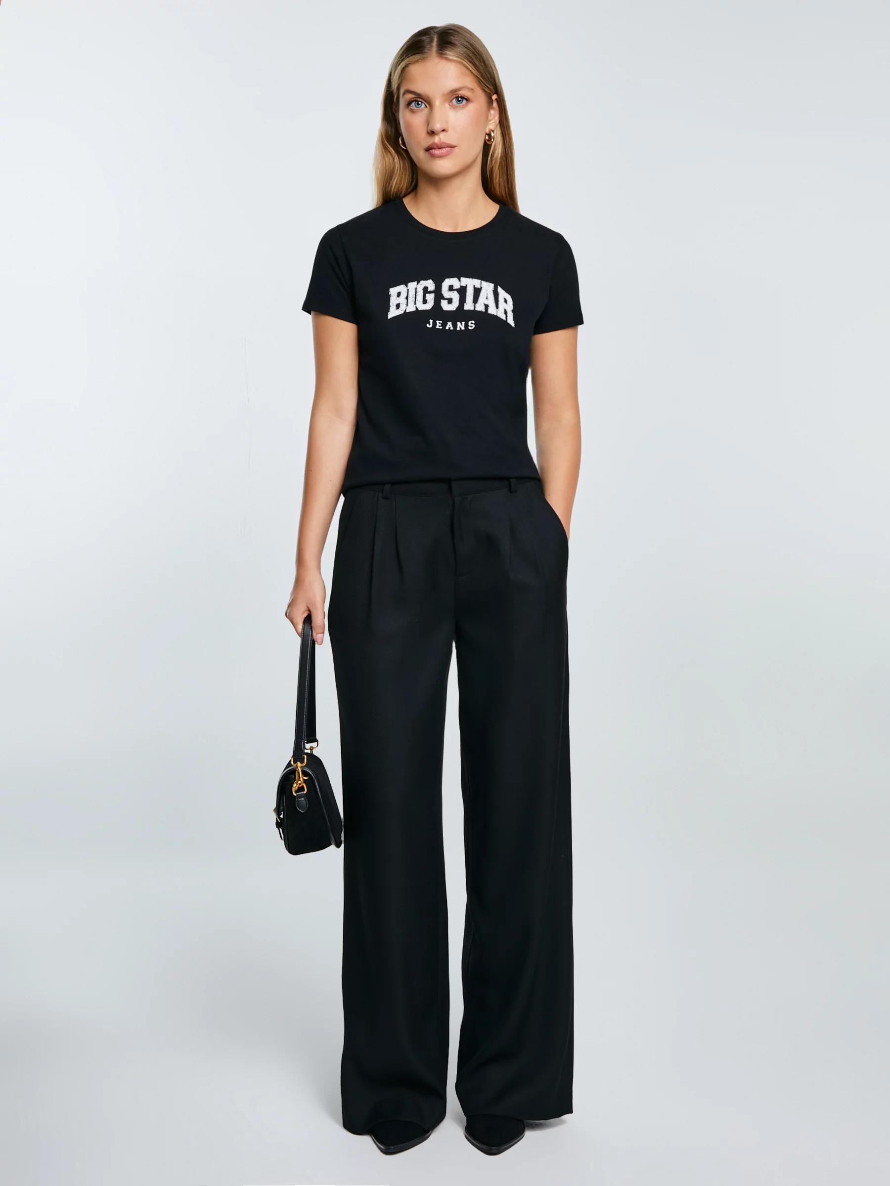 Koszulka damska bawełniana z logo BIG STAR czarna Ramila 906