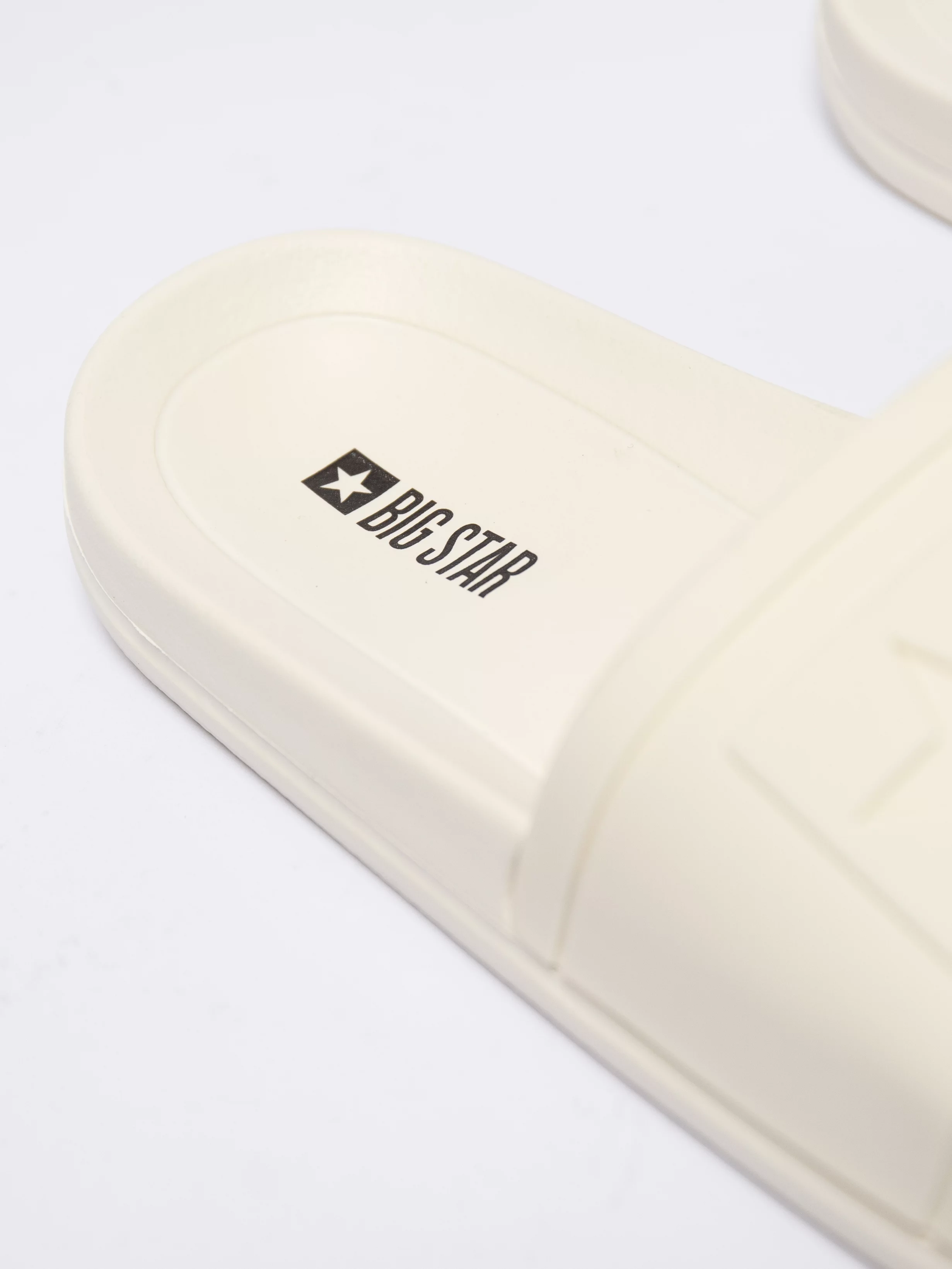 Klapki damskie plażowe beżowe NN274A667 800