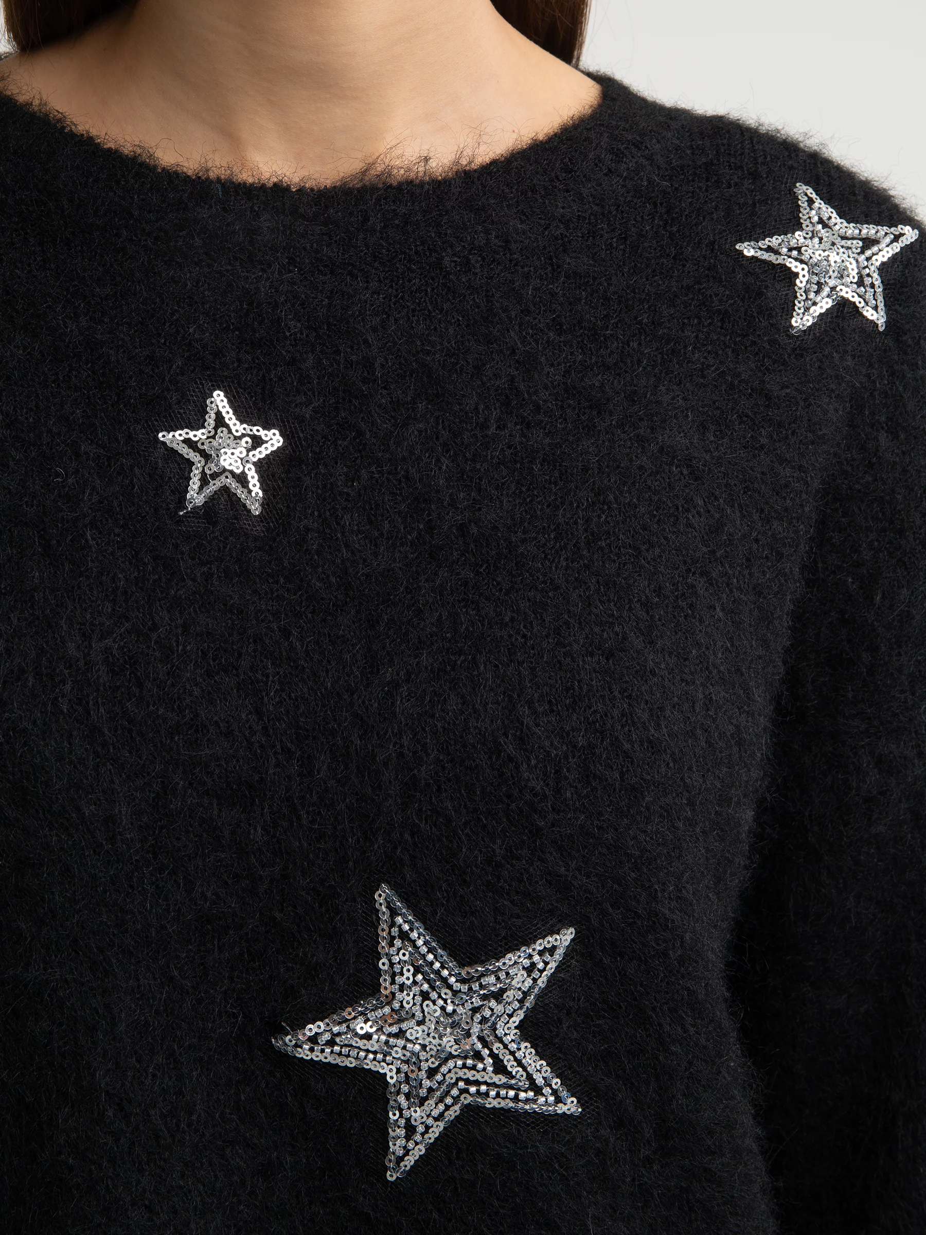 Sweter damski z dodatkiem wełny z aplikacją czarny Starlia 906