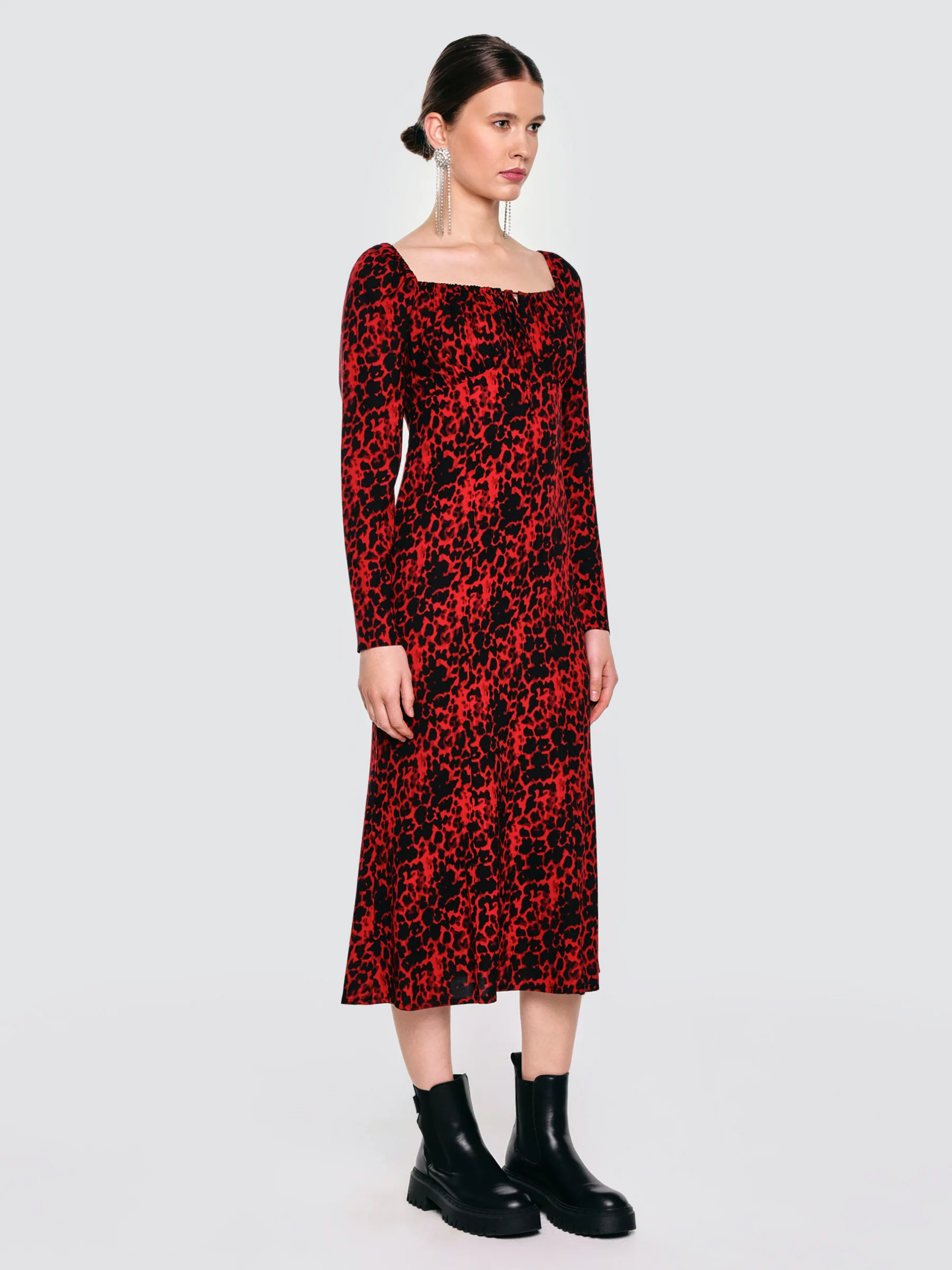 Sukienka damska midi z wiskozy z nadrukiem czerwono-czarna Kiara 603