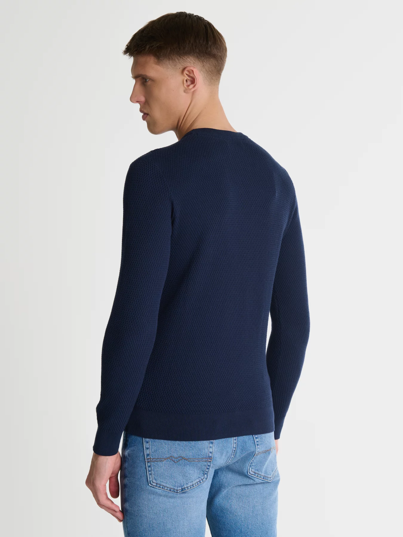 Sweter męski o teksturalnym splocie bawełniany granatowy Reylon 403