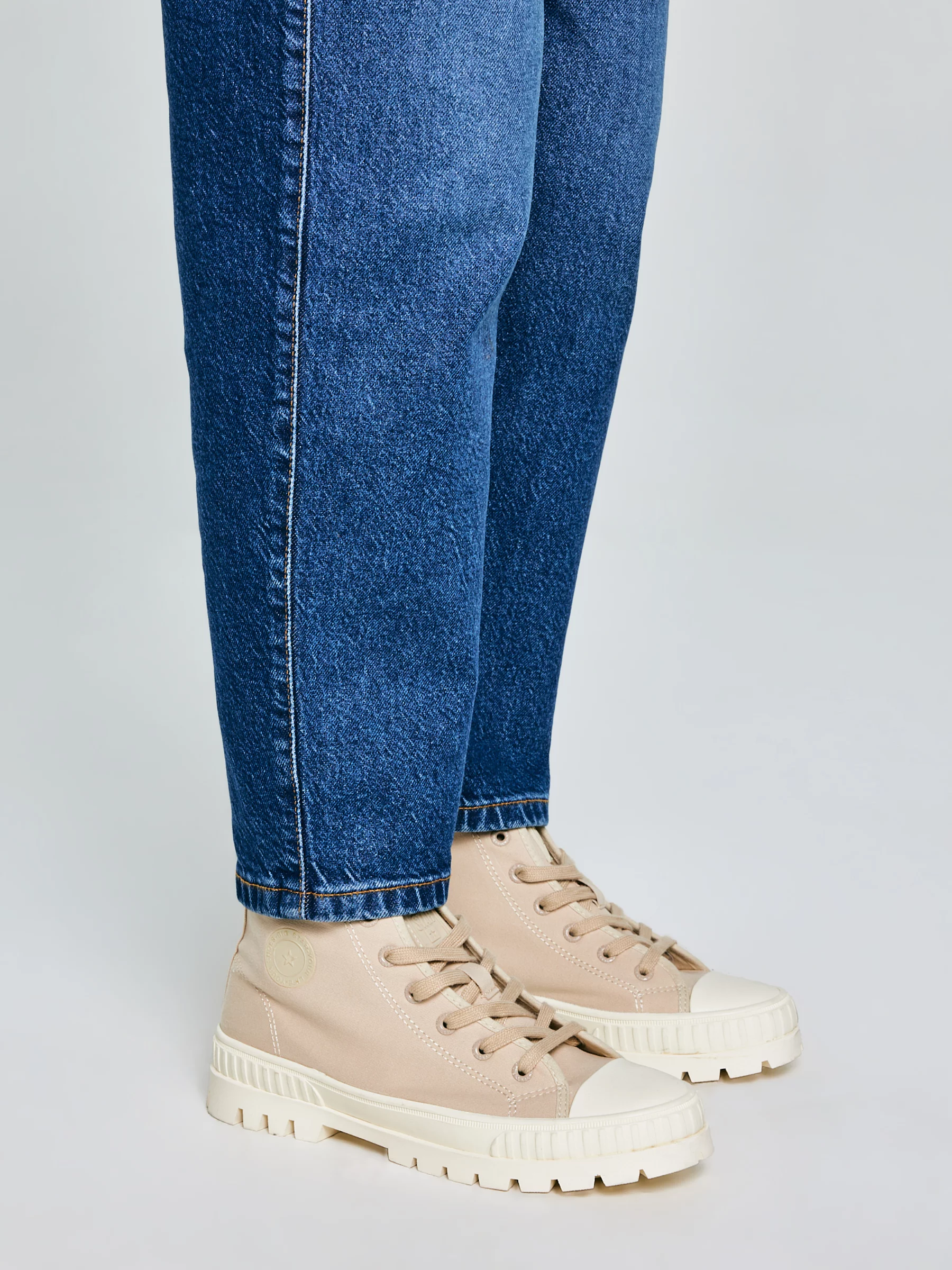 Trampki damskie wysokie beżowe OO274006 801