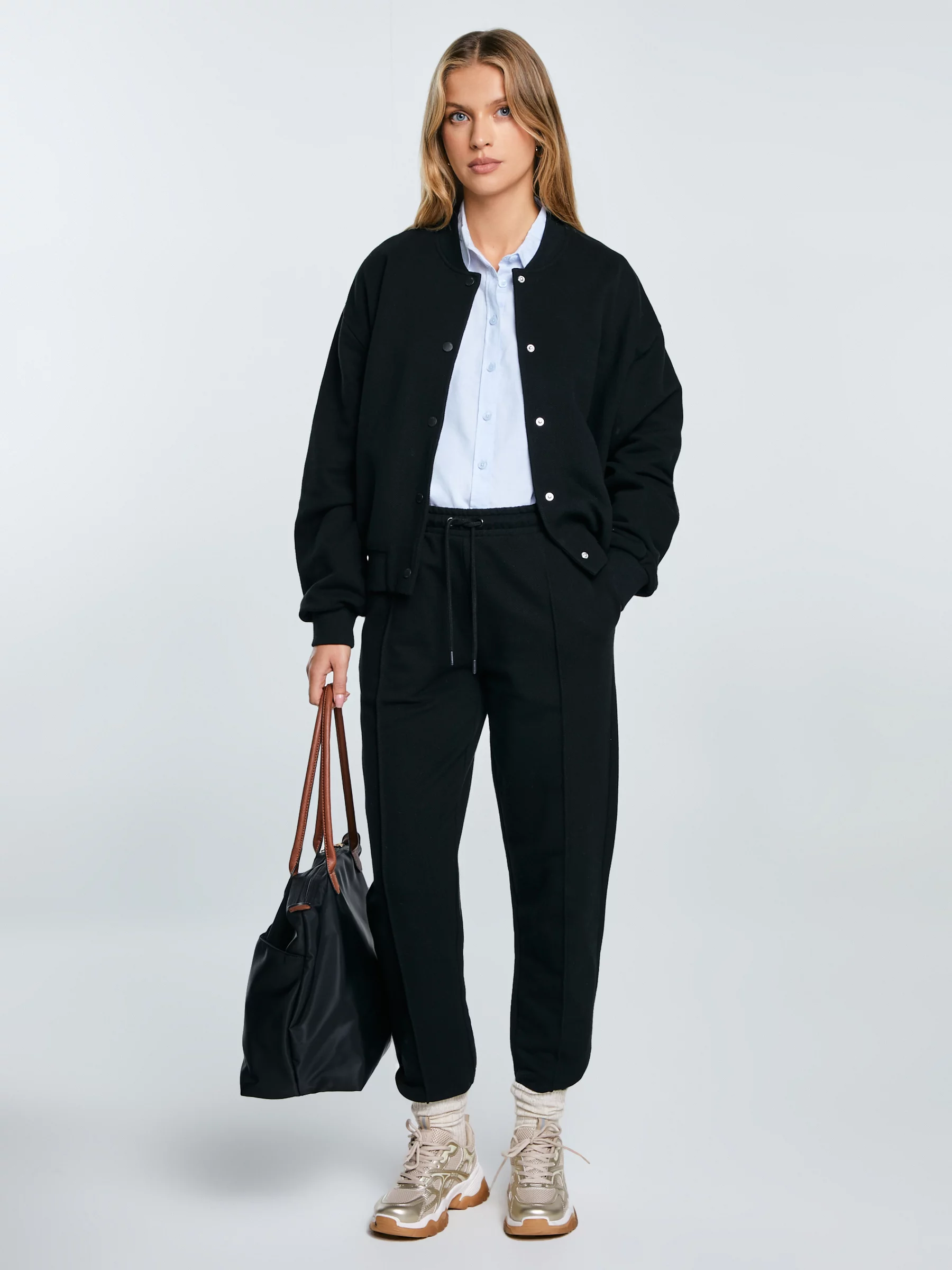 Spodnie damskie dresowe z przeszyciem czarne Pixelinap 906