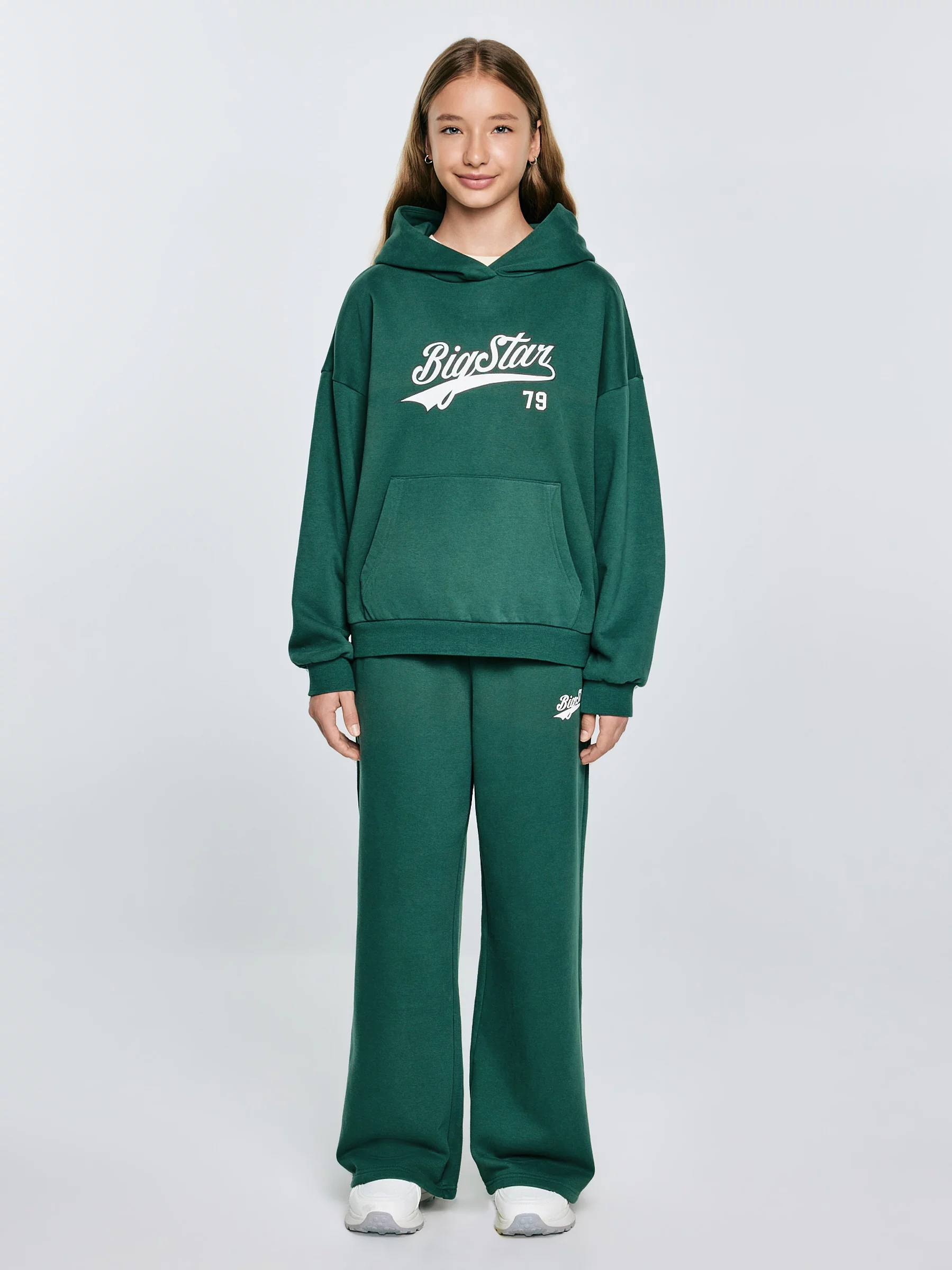 Bluza dziewczęca z kapturem z nadrukiem zielona Rubilia 304