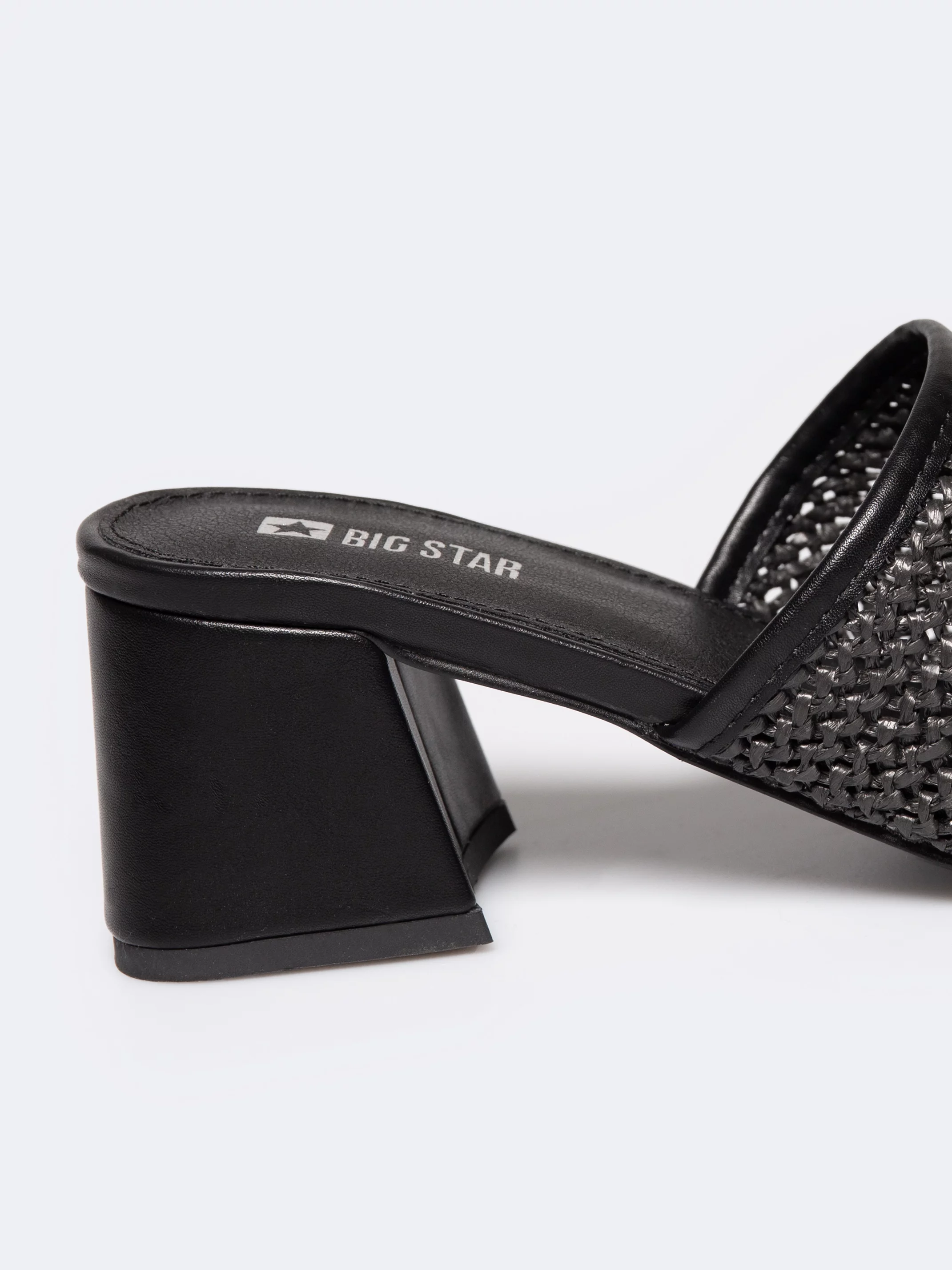 Klapki damskie eleganckie na obcasie czarne RR274147 906