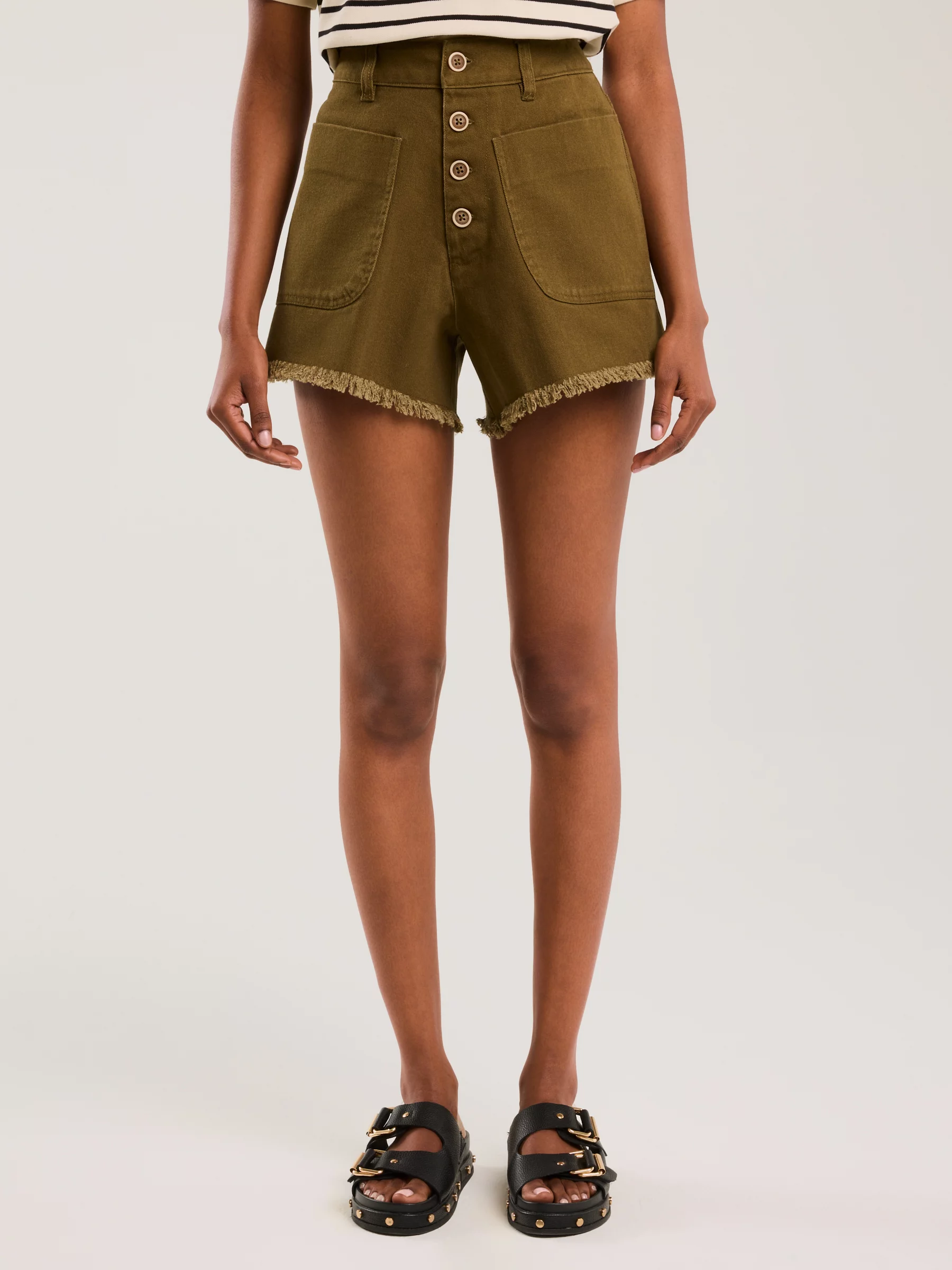 Szorty damskie z surowym wykoŅczeniem khaki Gusti 303