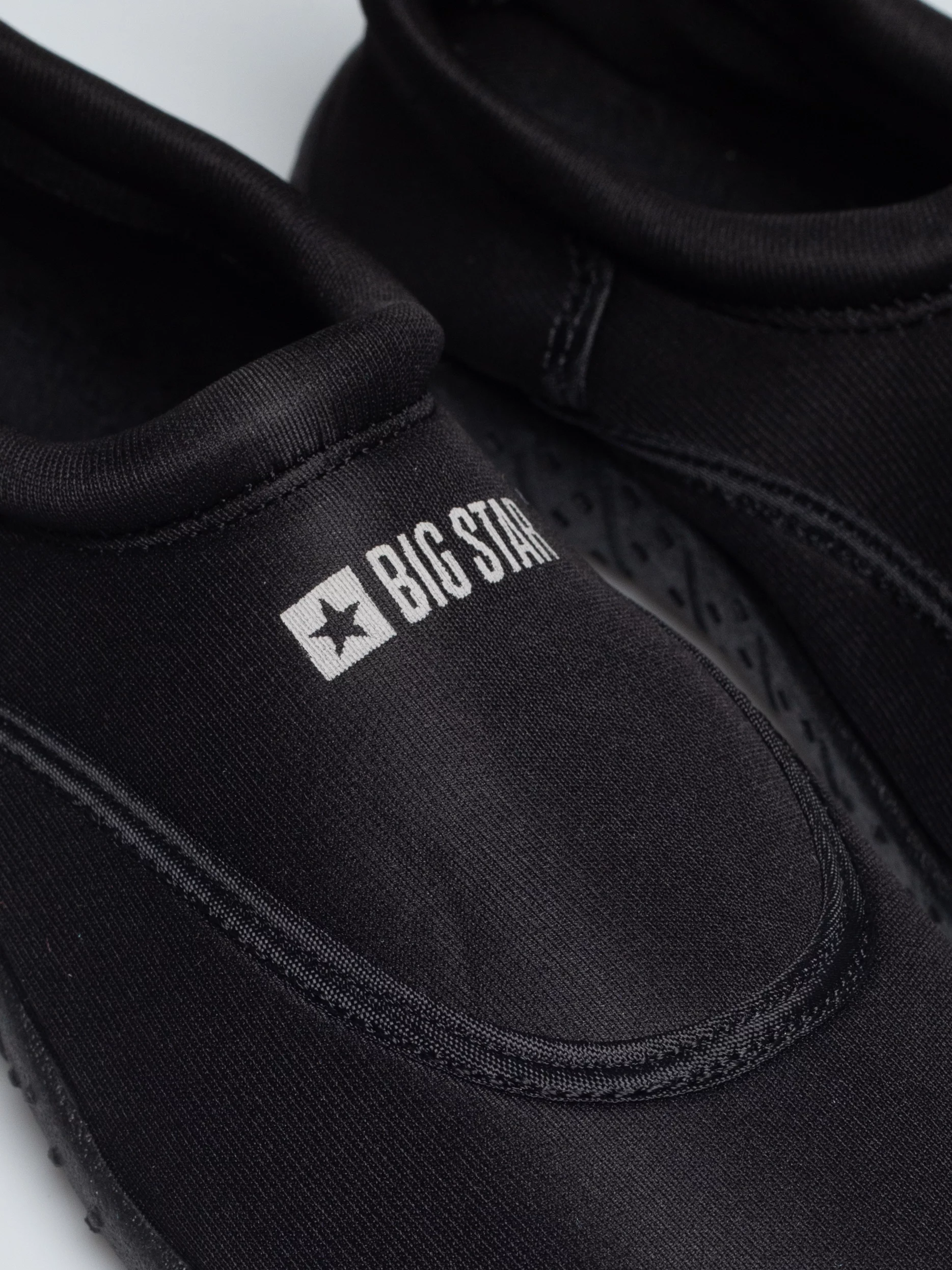 Buty męskie do wody czarne NN174752 906