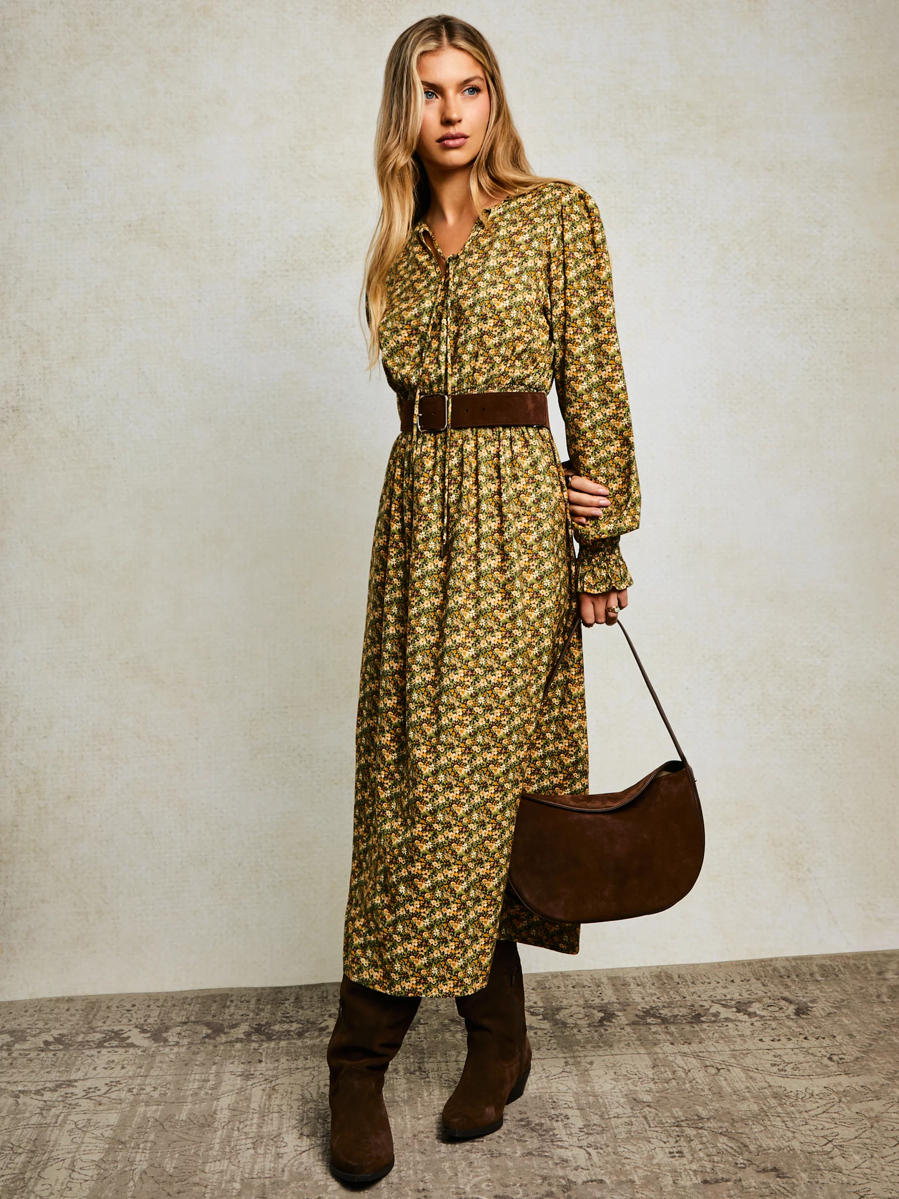 Sukienka damska midi z wiskozy z motywem kwiatowym żółta Londa 201