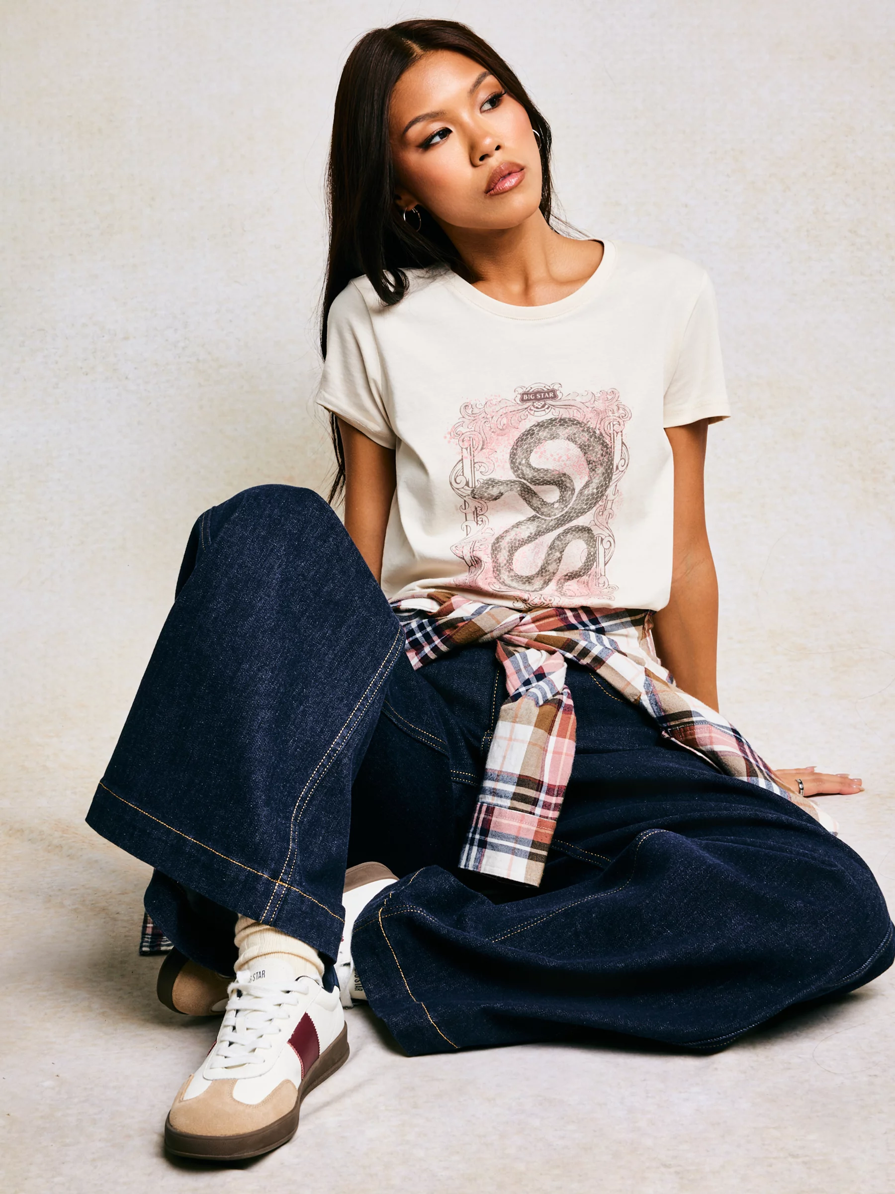 Koszulka damska z nadrukiem kremowa Rellsa 103