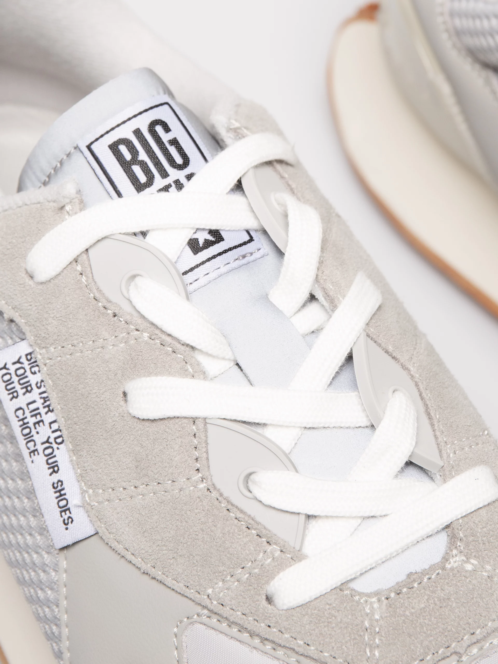 Sneakersy męskie ze skóry naturalnej szare RR174374 902