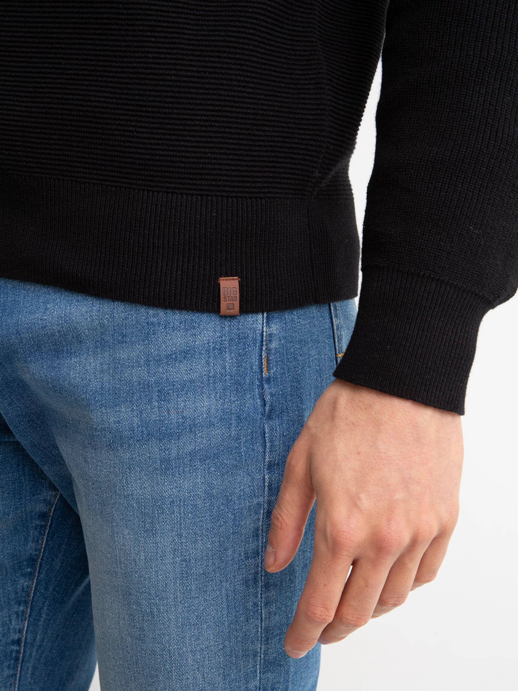 Sweter męski rozpinany ze stójką czarny Tonys 906