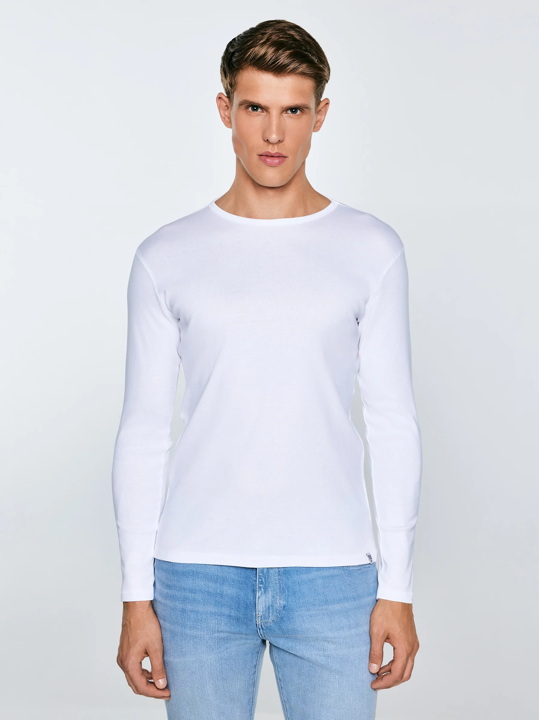 Koszulka męska z długim rękawem biała Classical 101