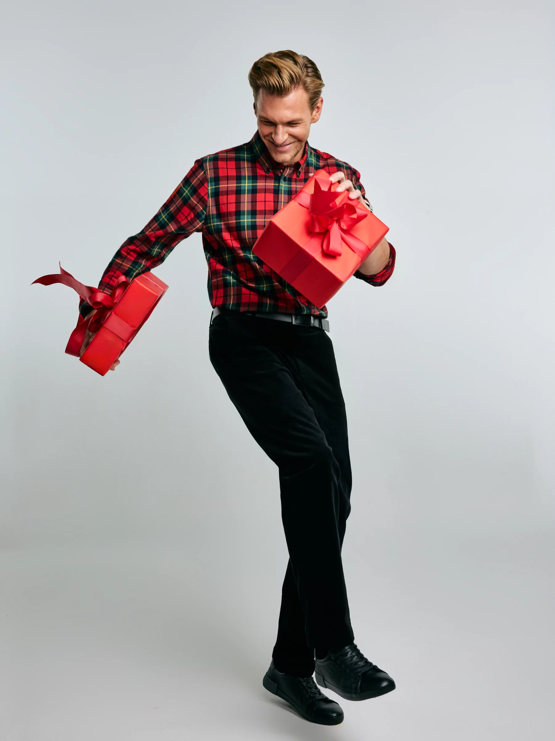 Koszula męska w kratę czerwona Sensitewo 603