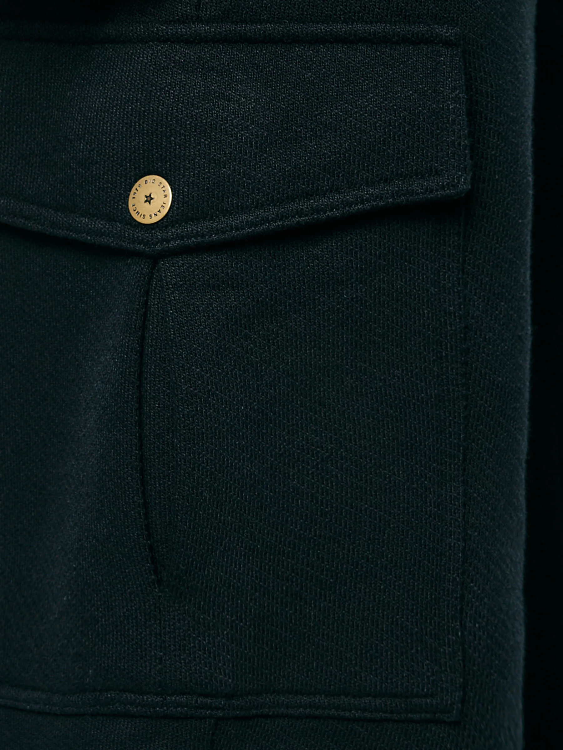 Spodnie męskie dresowe z kieszeniami cargo czarne Jagmurp 906