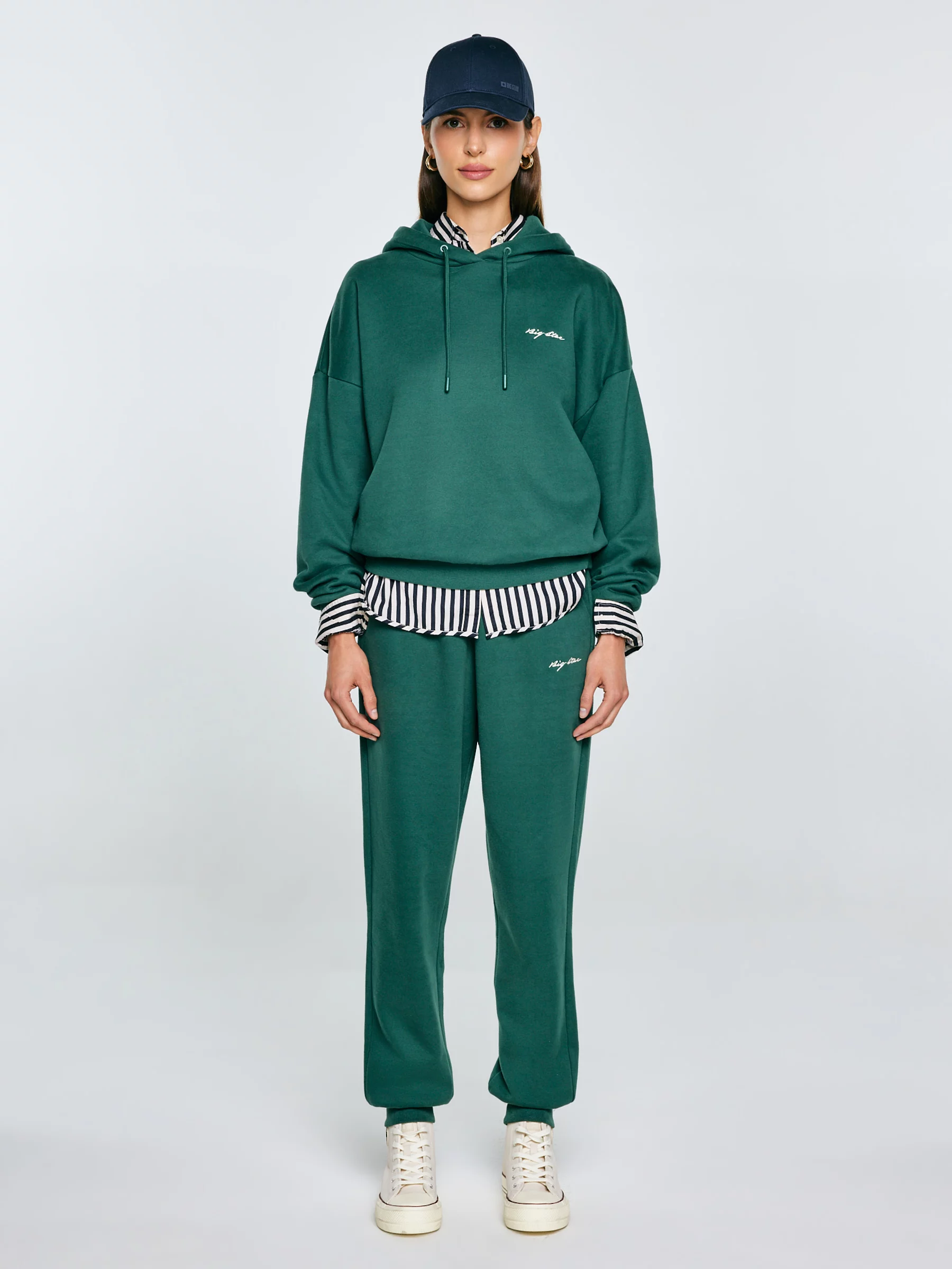 Trampki damskie wysokie ze skóry ekologicznej beżowe SS274293 801