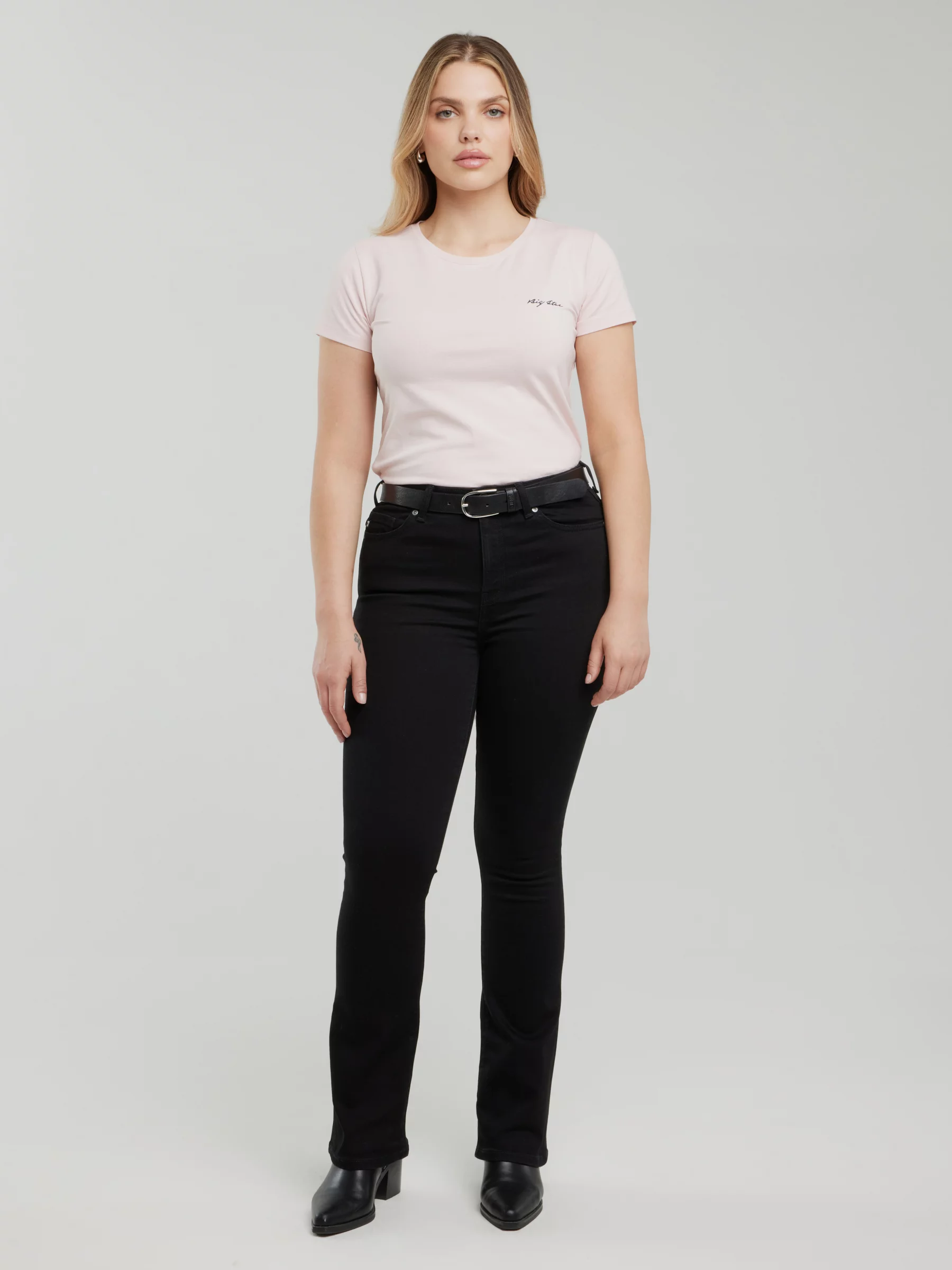 Koszulka damska z niewielkim logo różowa Irsera 600