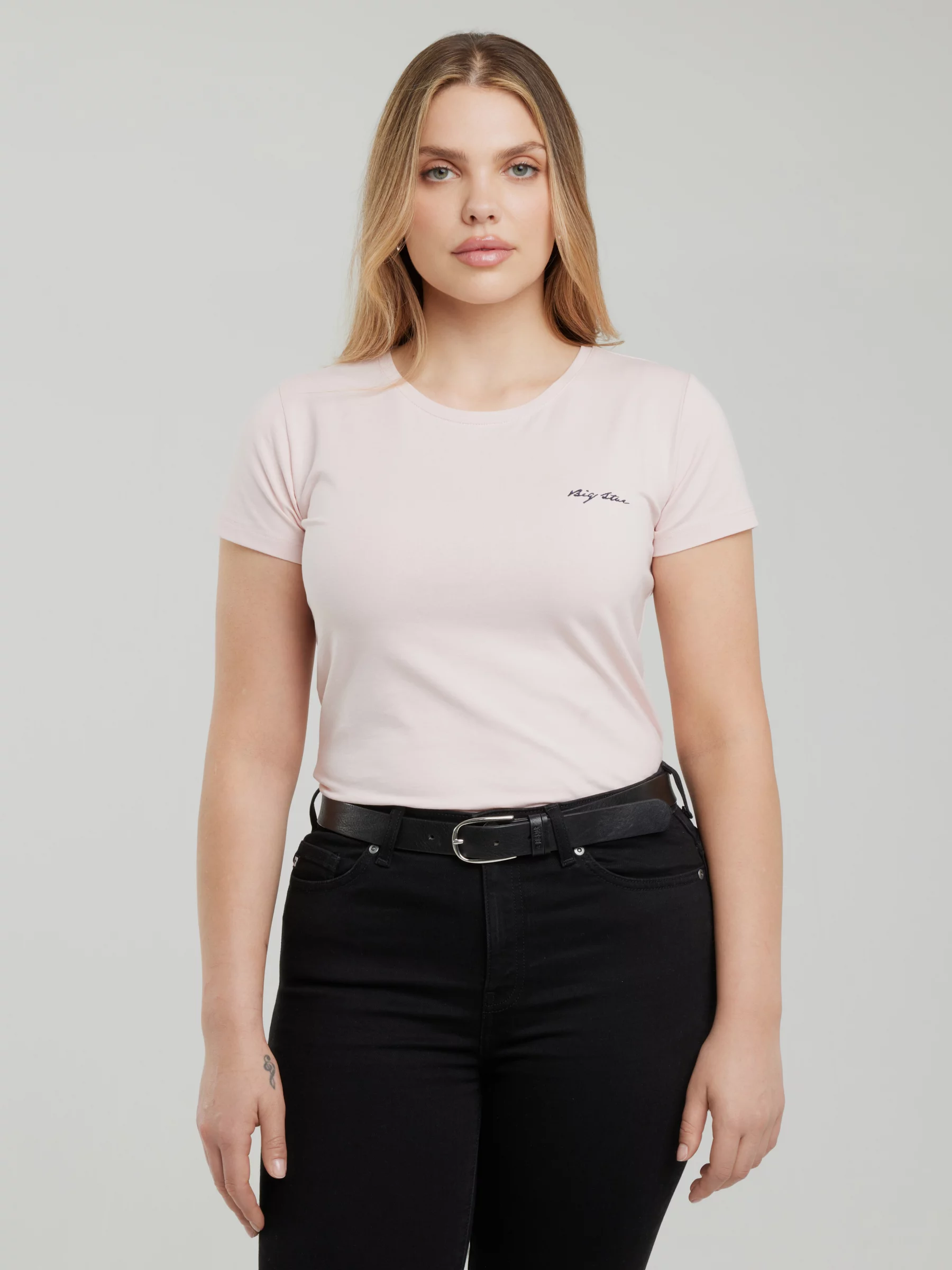 Koszulka damska z niewielkim logo różowa Irsera 600