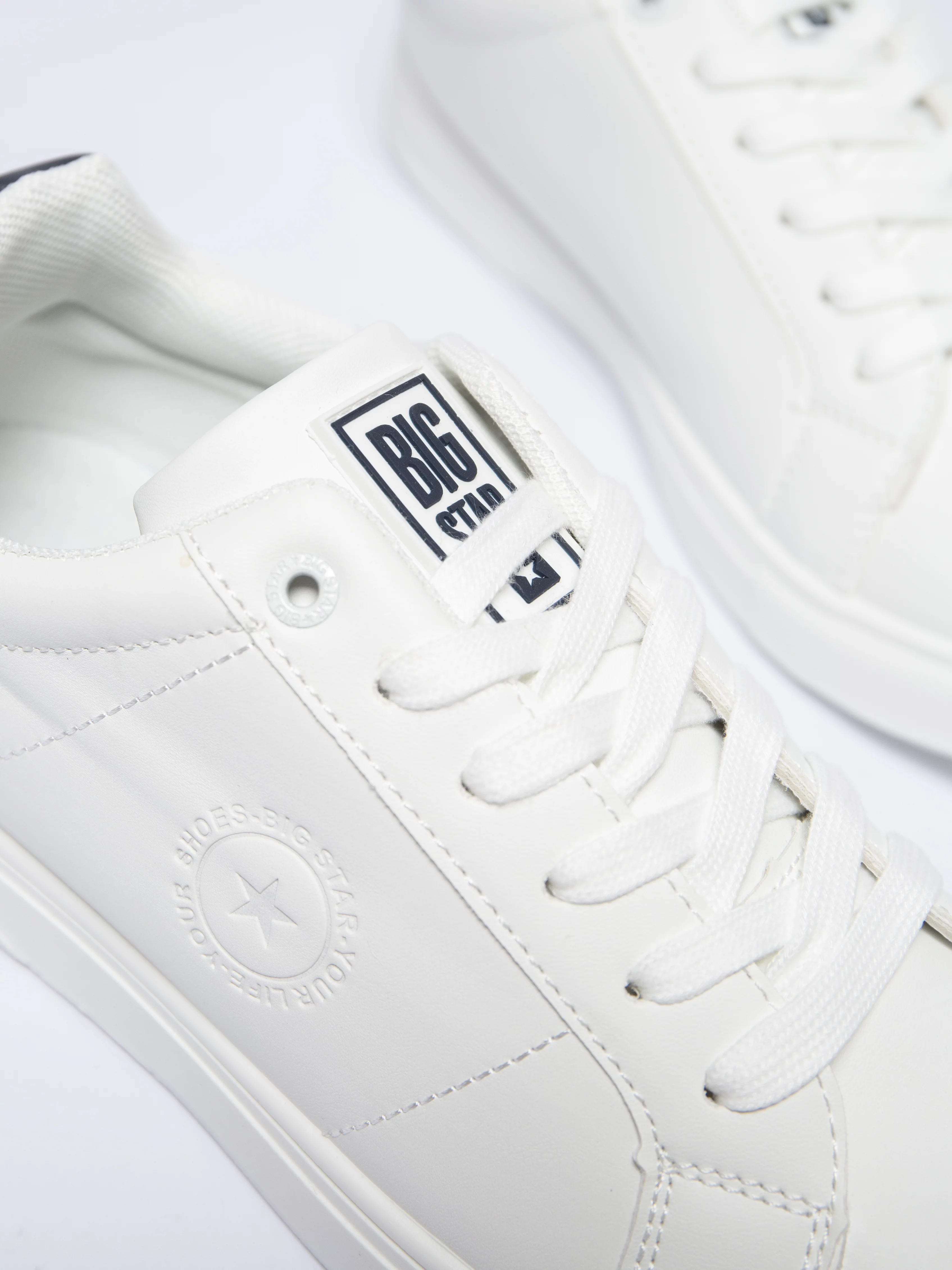 Sneakersy męskie ze skóry ekologicznej białe NN174282 101