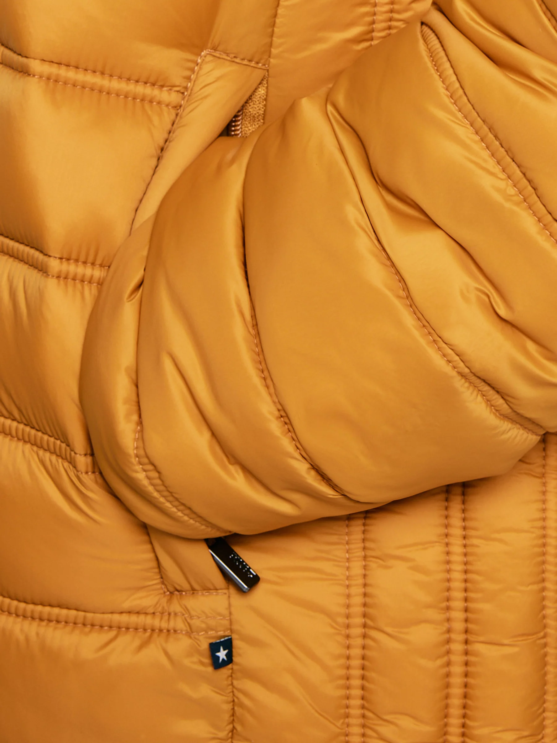 Kurtka męska pikowana z kapturem żółta Acarf 202