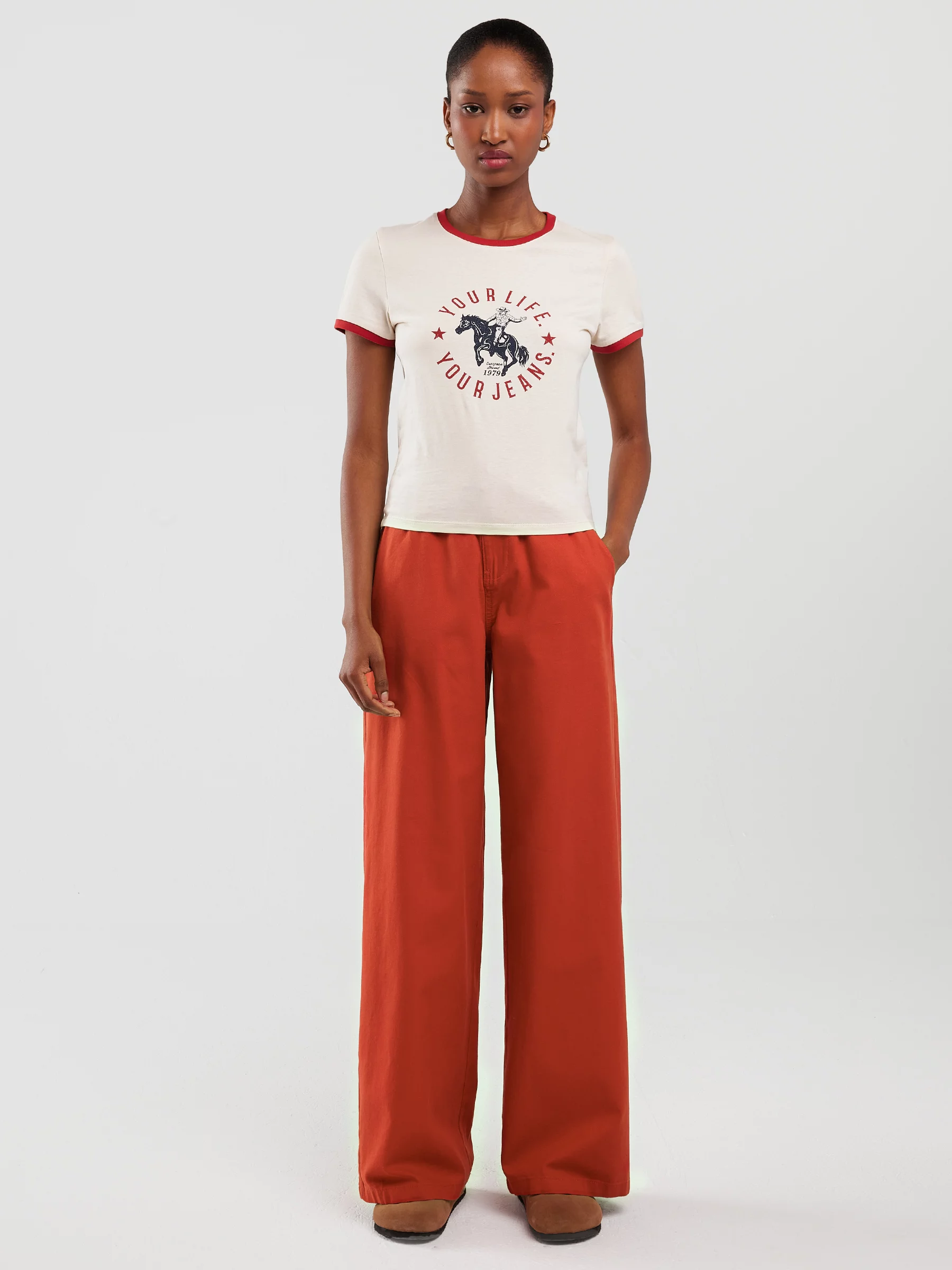 Spodnie damskie z szeroką nogawką z dodatkiem lnu ceglano-czerwone Malu 704