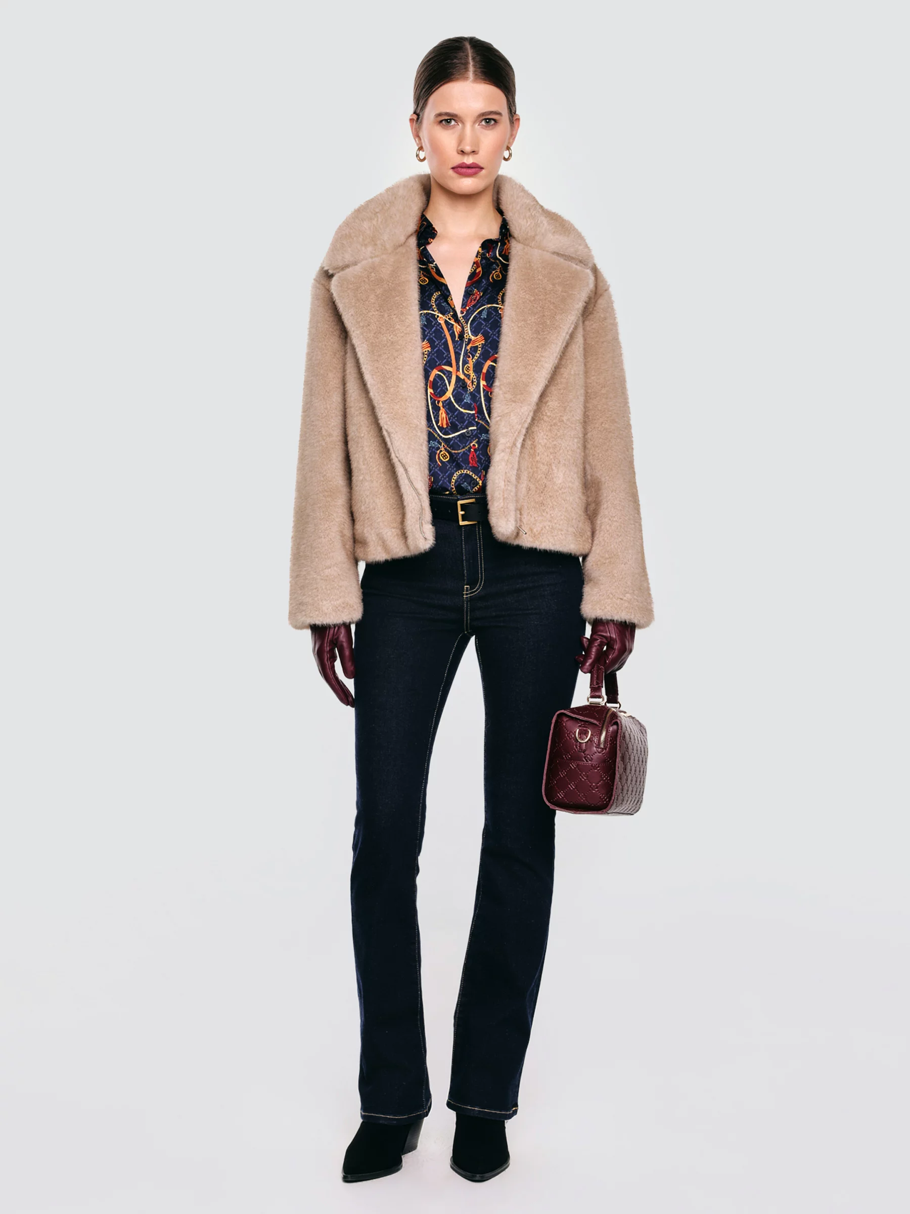 Kurtka damska futerko beżowa Godivasa 800