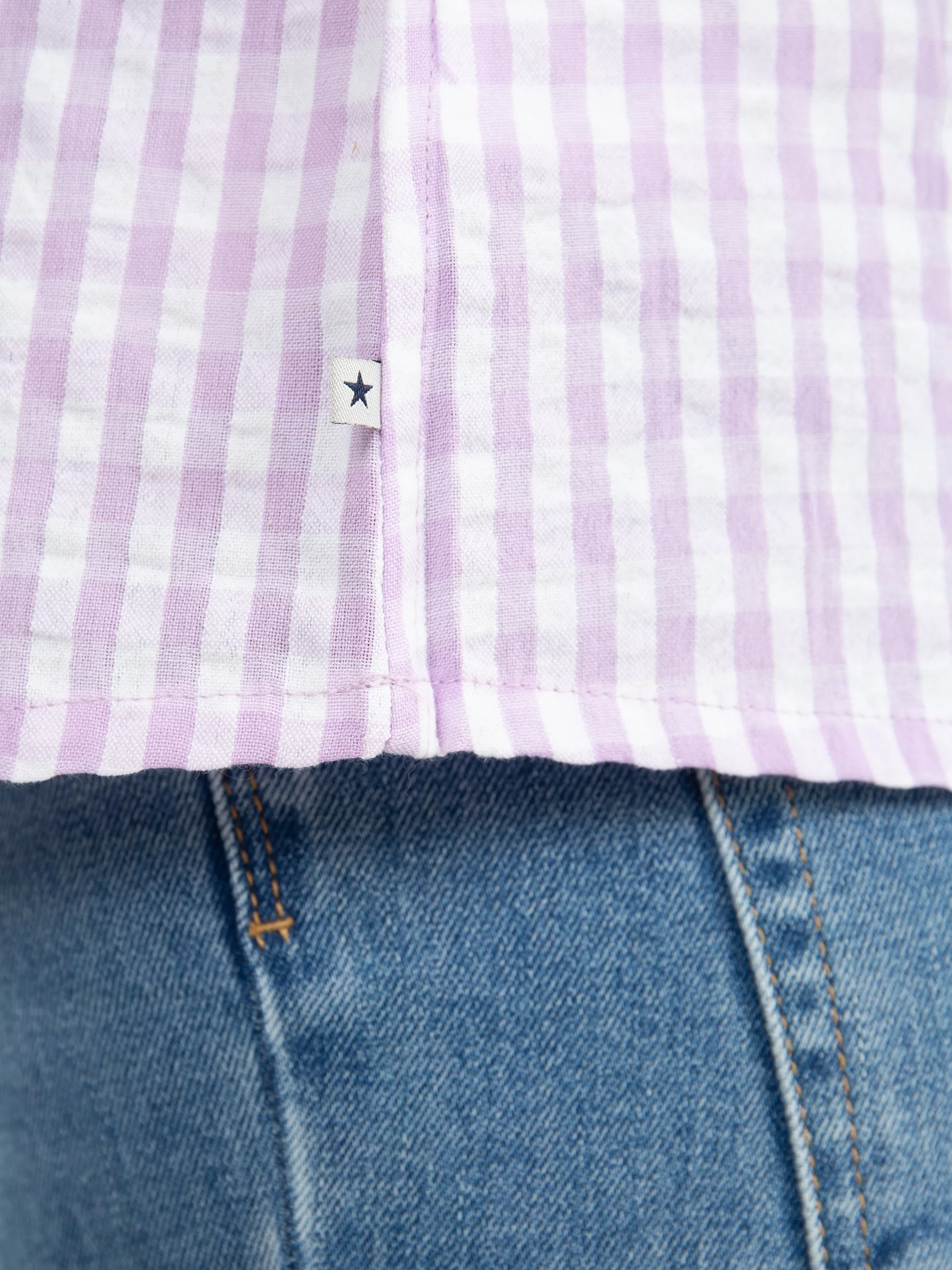 Bluzka dziewczęca ze strukturalnej tkaniny w kratkę fioletowa Kinga 500