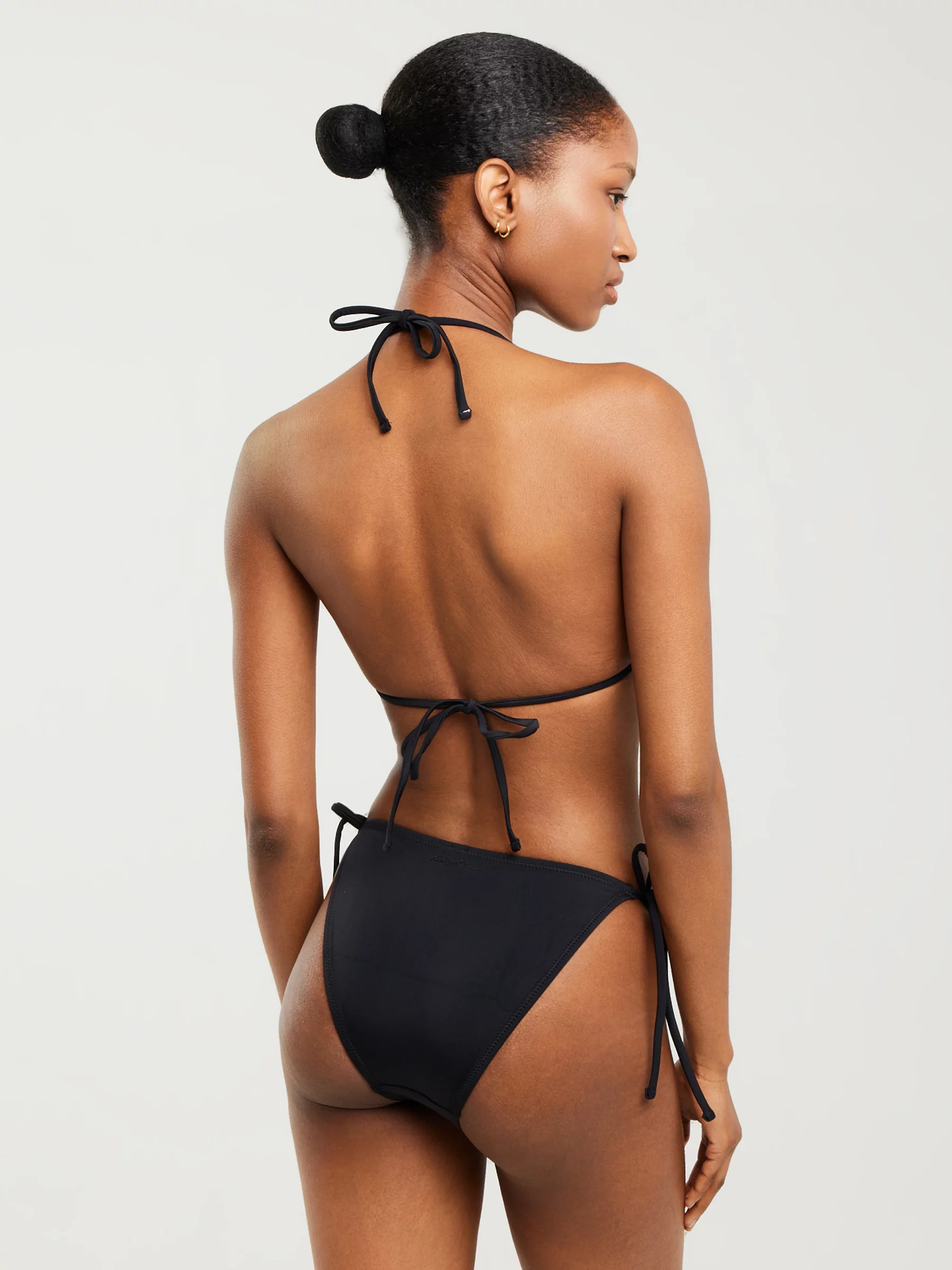 Góra od kostiumu kąpielowego czarna Bellsa 906